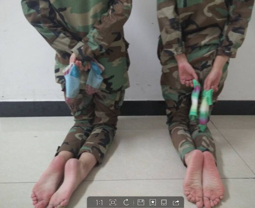 《军训后又脏又臭》作品图