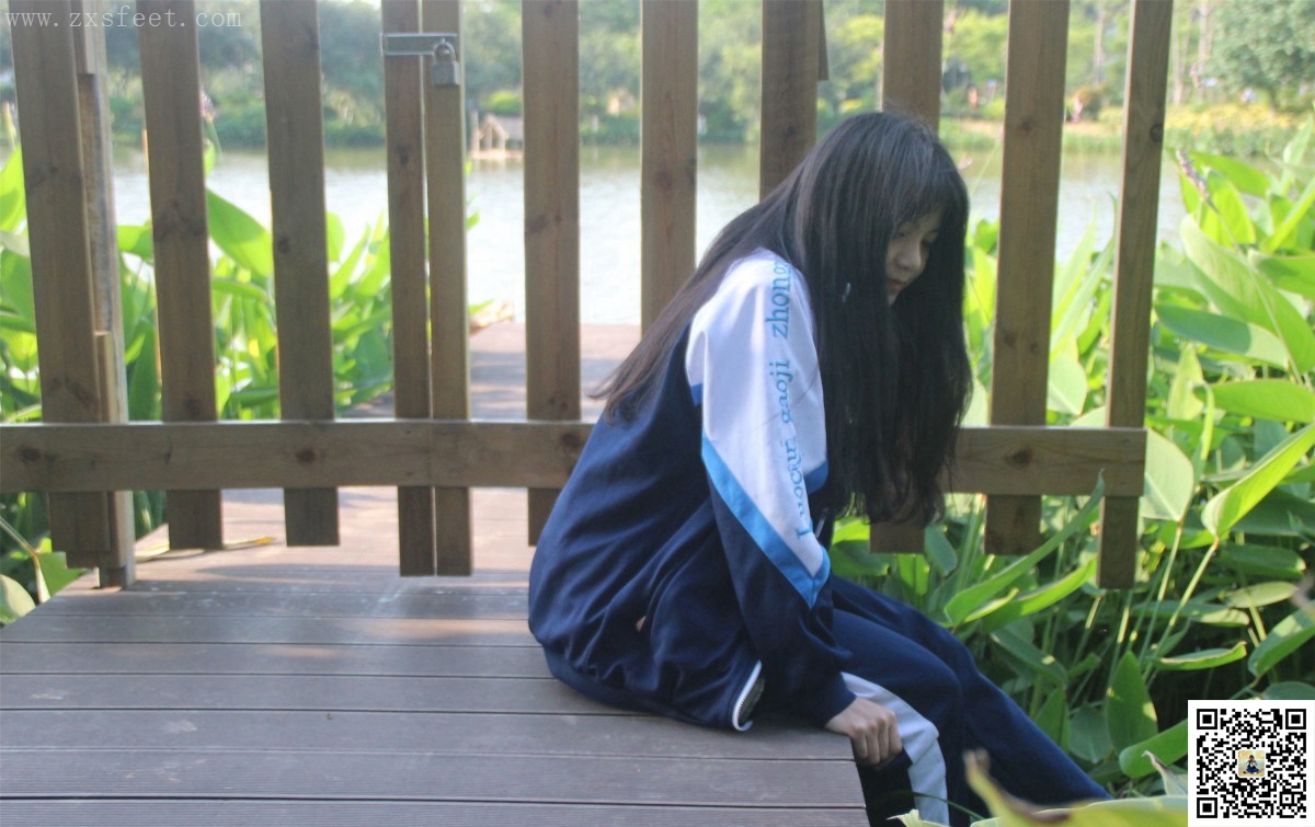 《甜甜的学姐》作品图