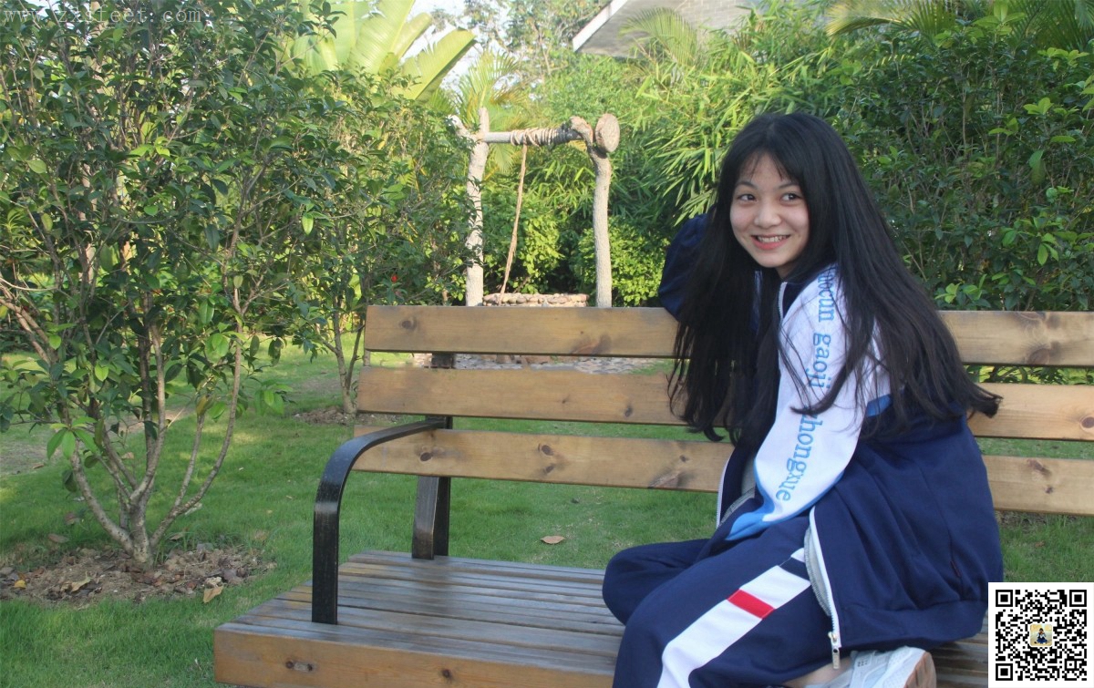 《甜甜的学姐》作品图