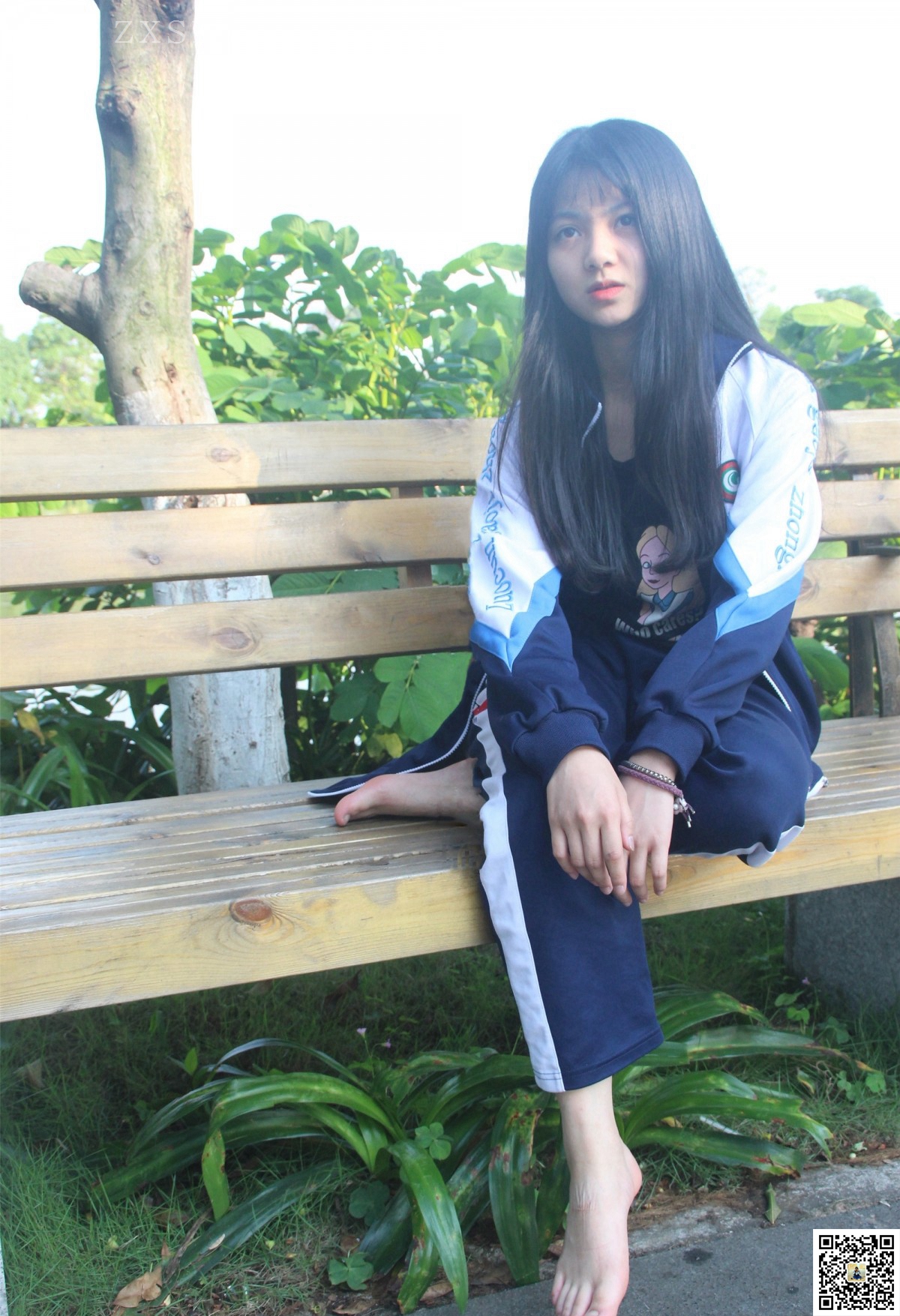 《甜甜的学姐》作品图