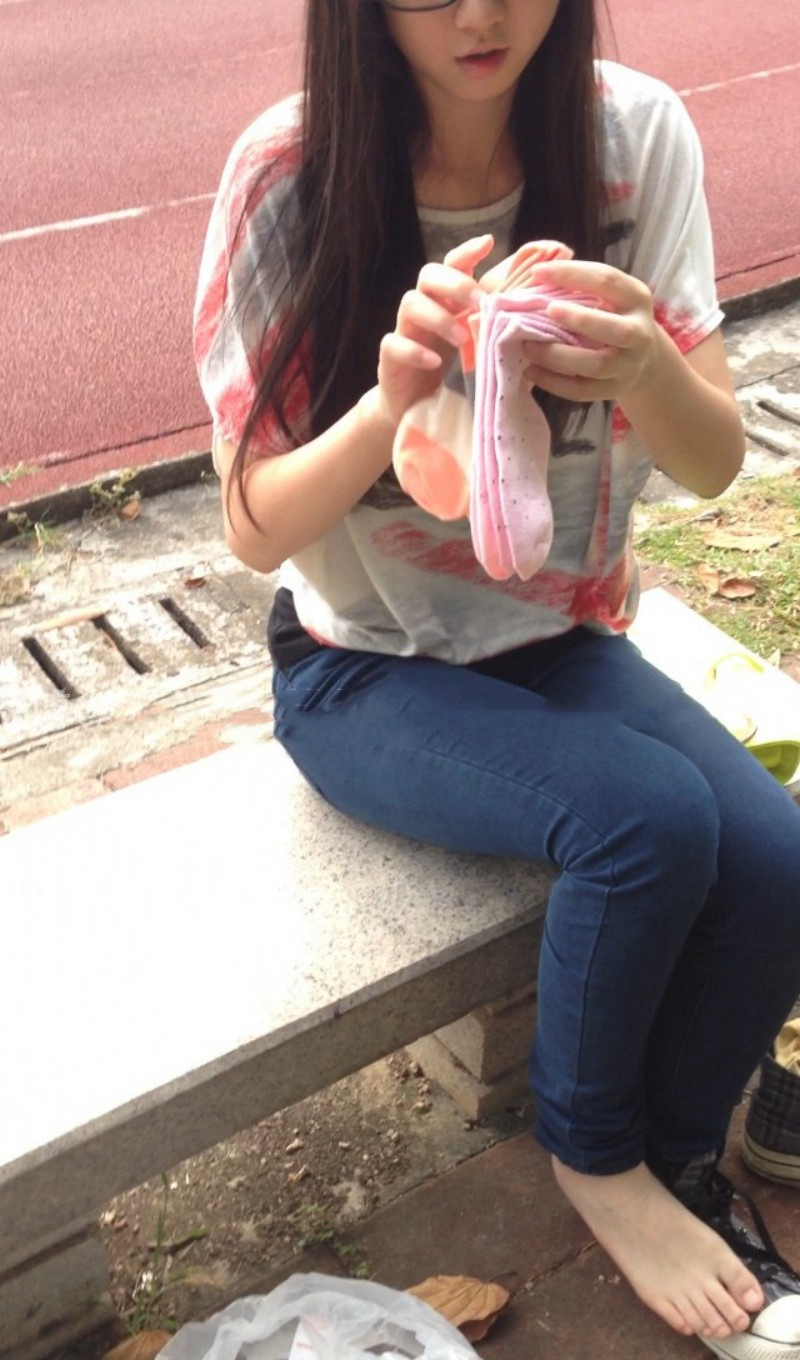 《和同学的春游》作品图