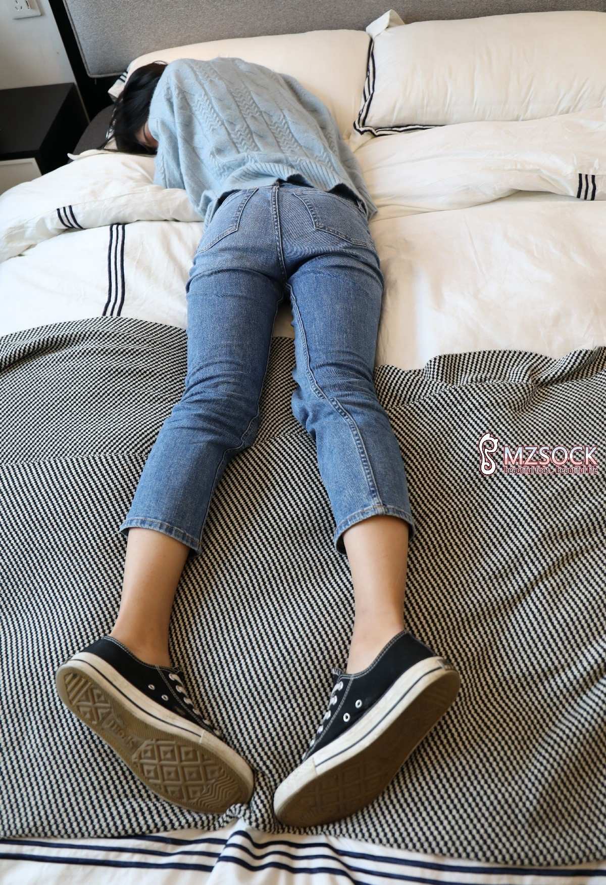 《帆布鞋的青春》作品图