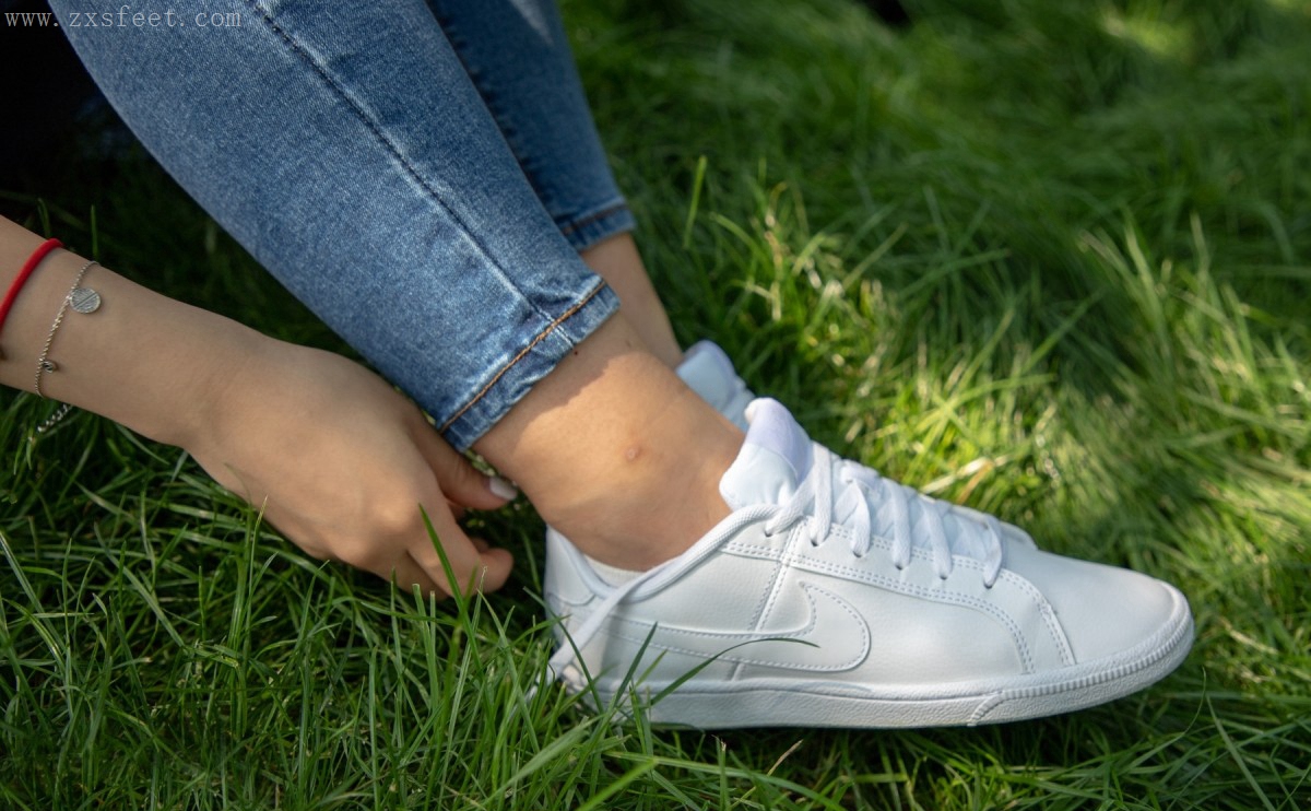 《蝉声鸣叫》作品图