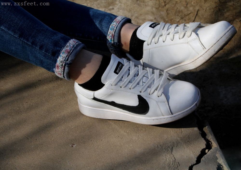 《湖边微风吹》作品图