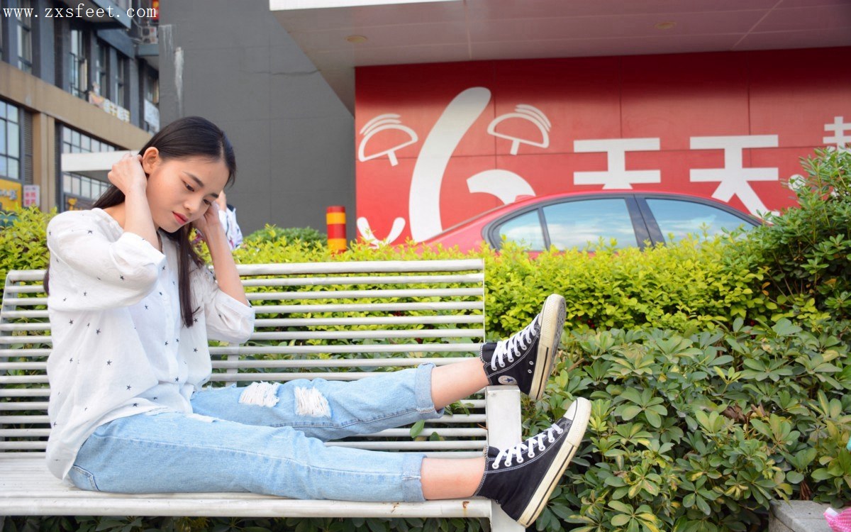 《和女神去广场摄影》作品图