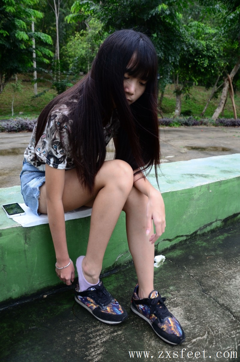 《在路边歇歇脚》作品图