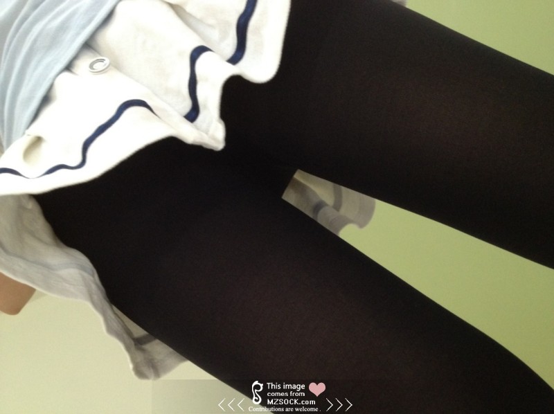 《好诱*的黑丝白丝》作品图