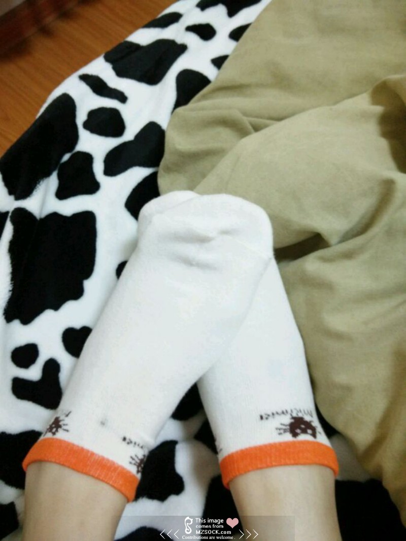 《微信里的恋足女友》作品图