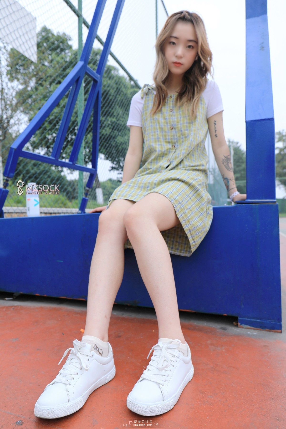 《梦琪操场约拍》作品图