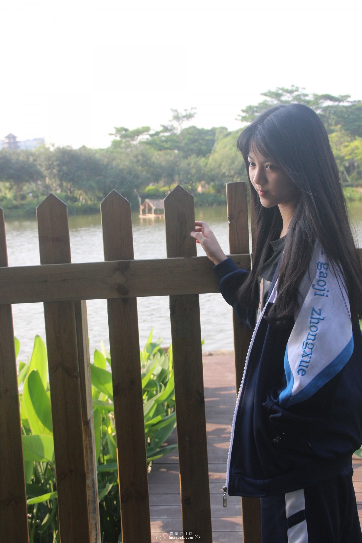 《会一字马的女神能能》作品图