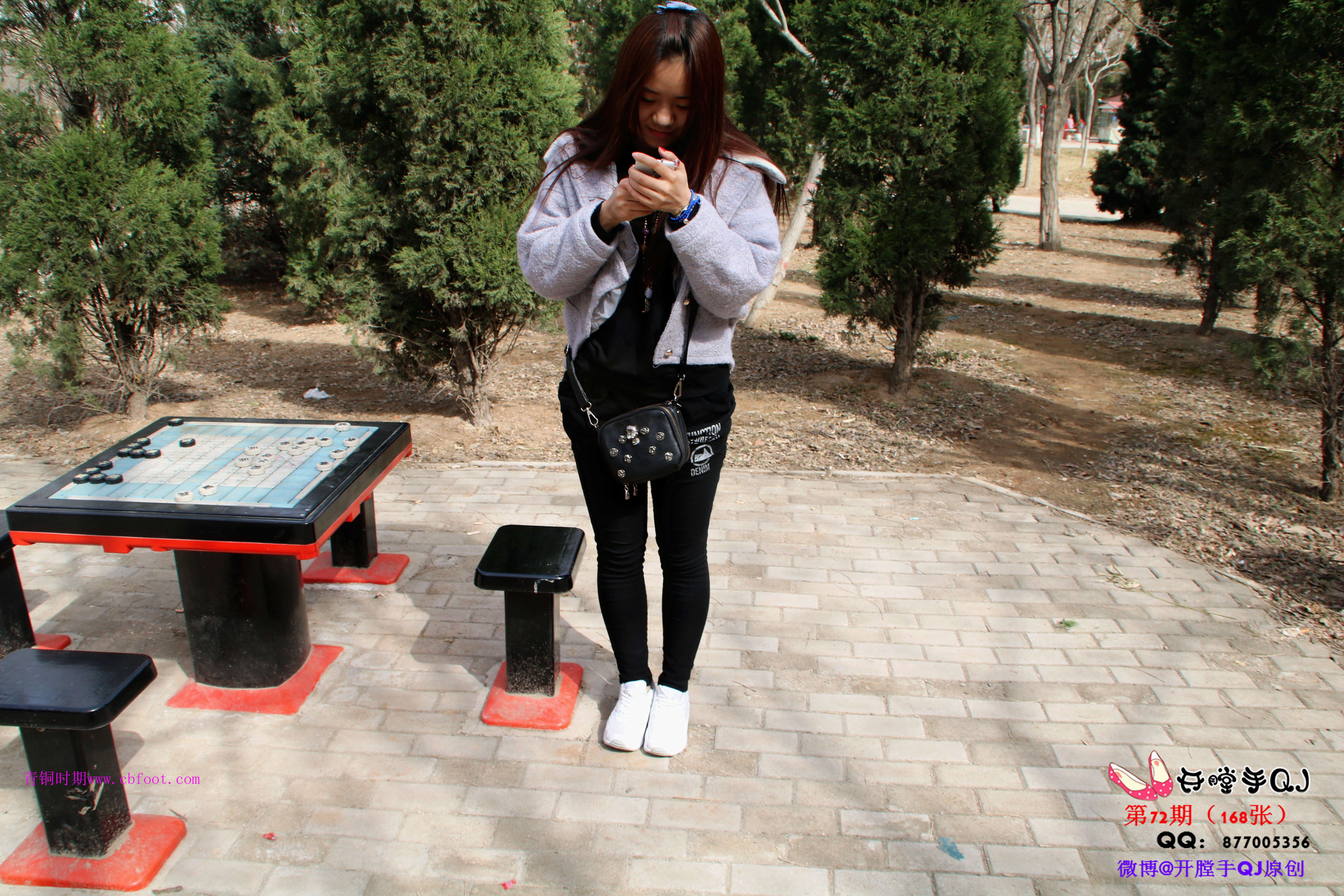 《公园锦袜约拍》作品图