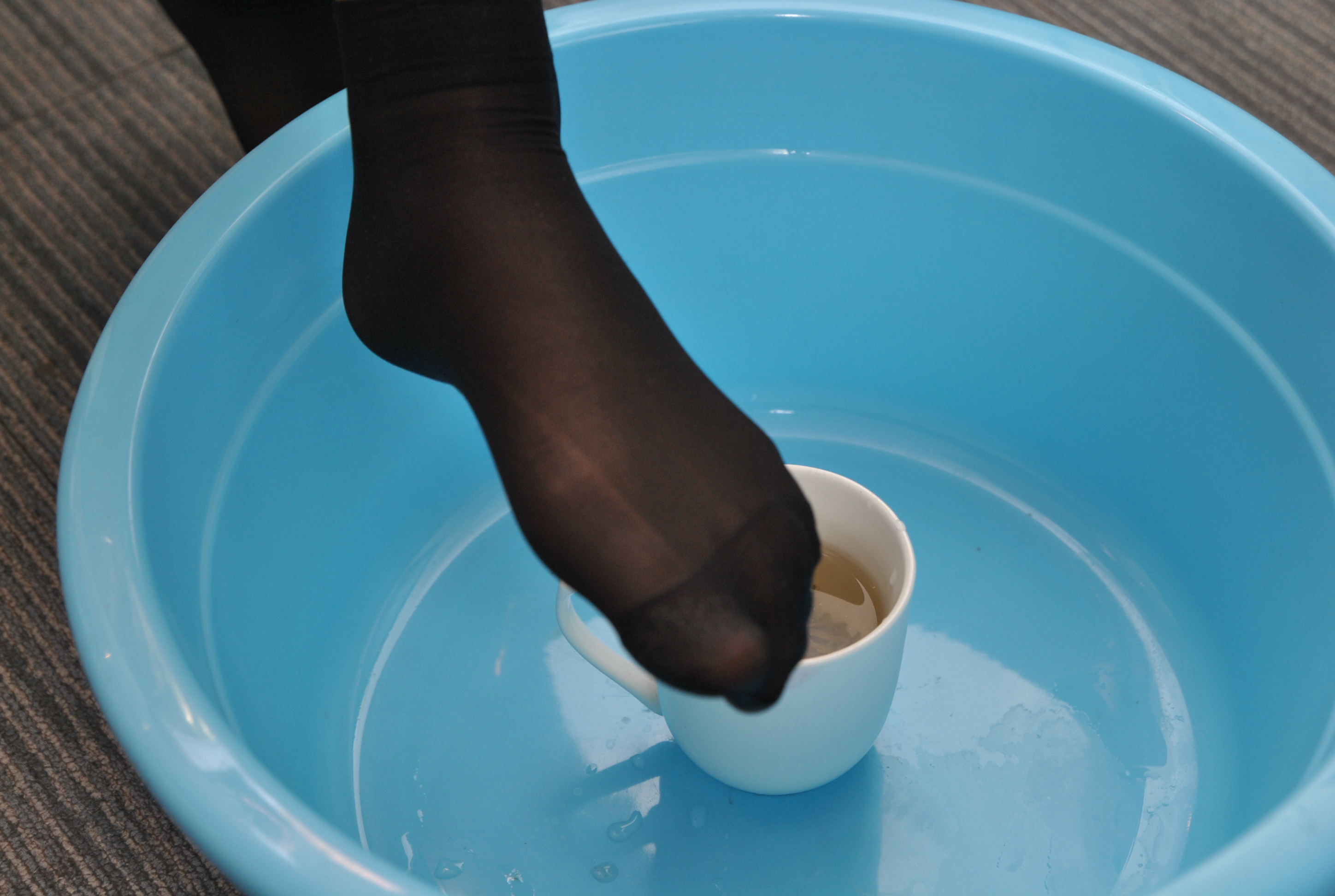 《学姐经典黑丝品味西湖龙井》作品图