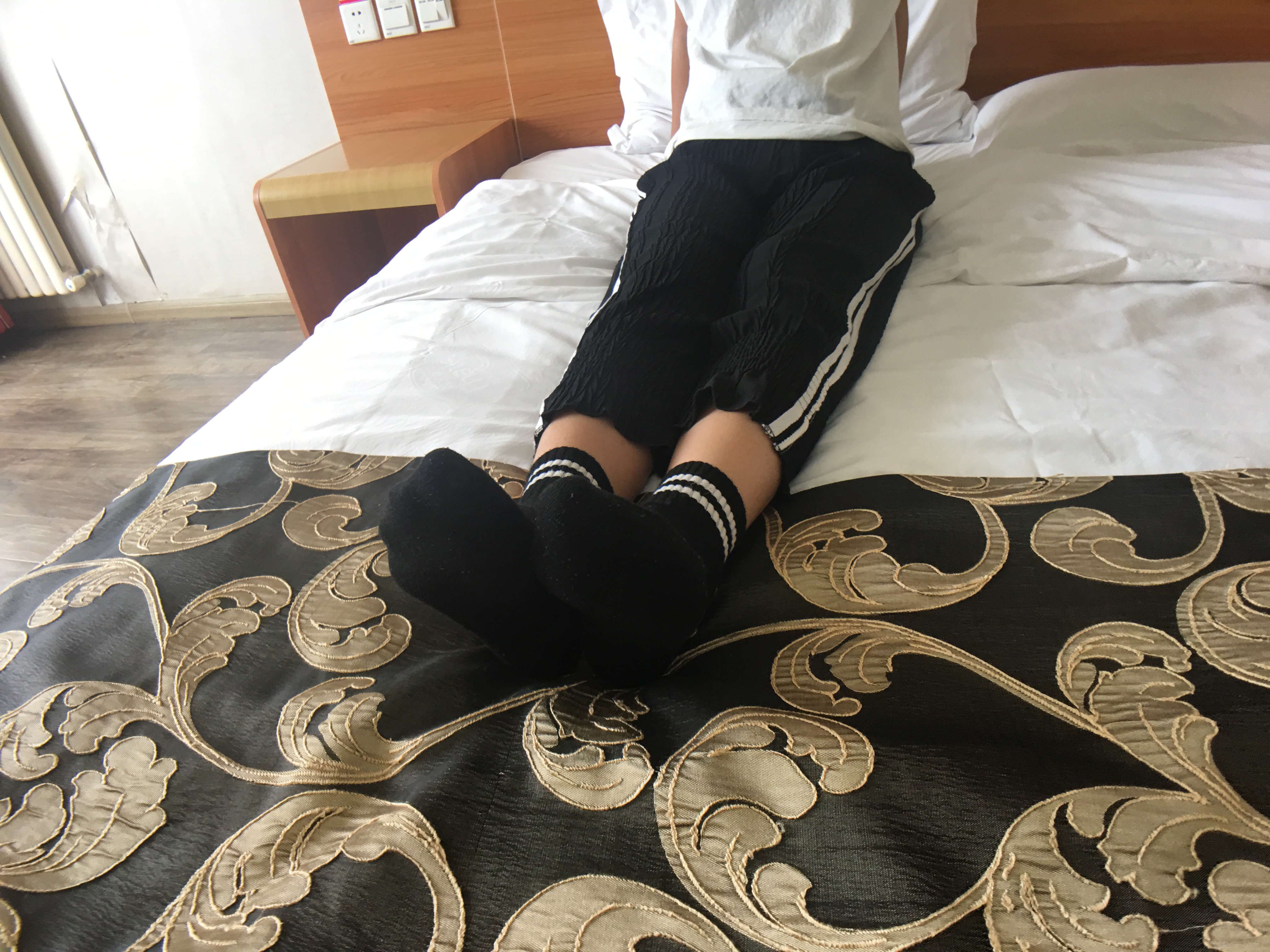 《小妹的酸臭脚丫》作品图