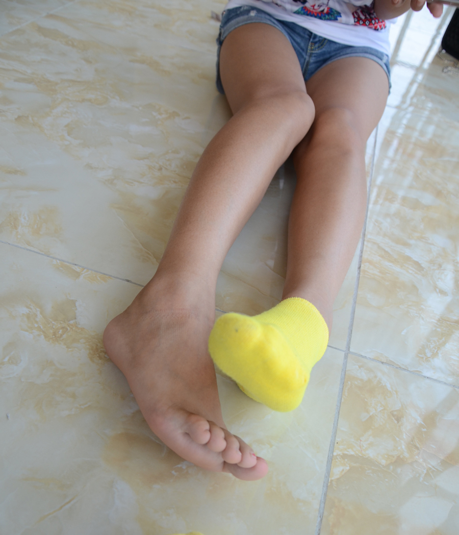 《学妹原味黄锦袜》作品图