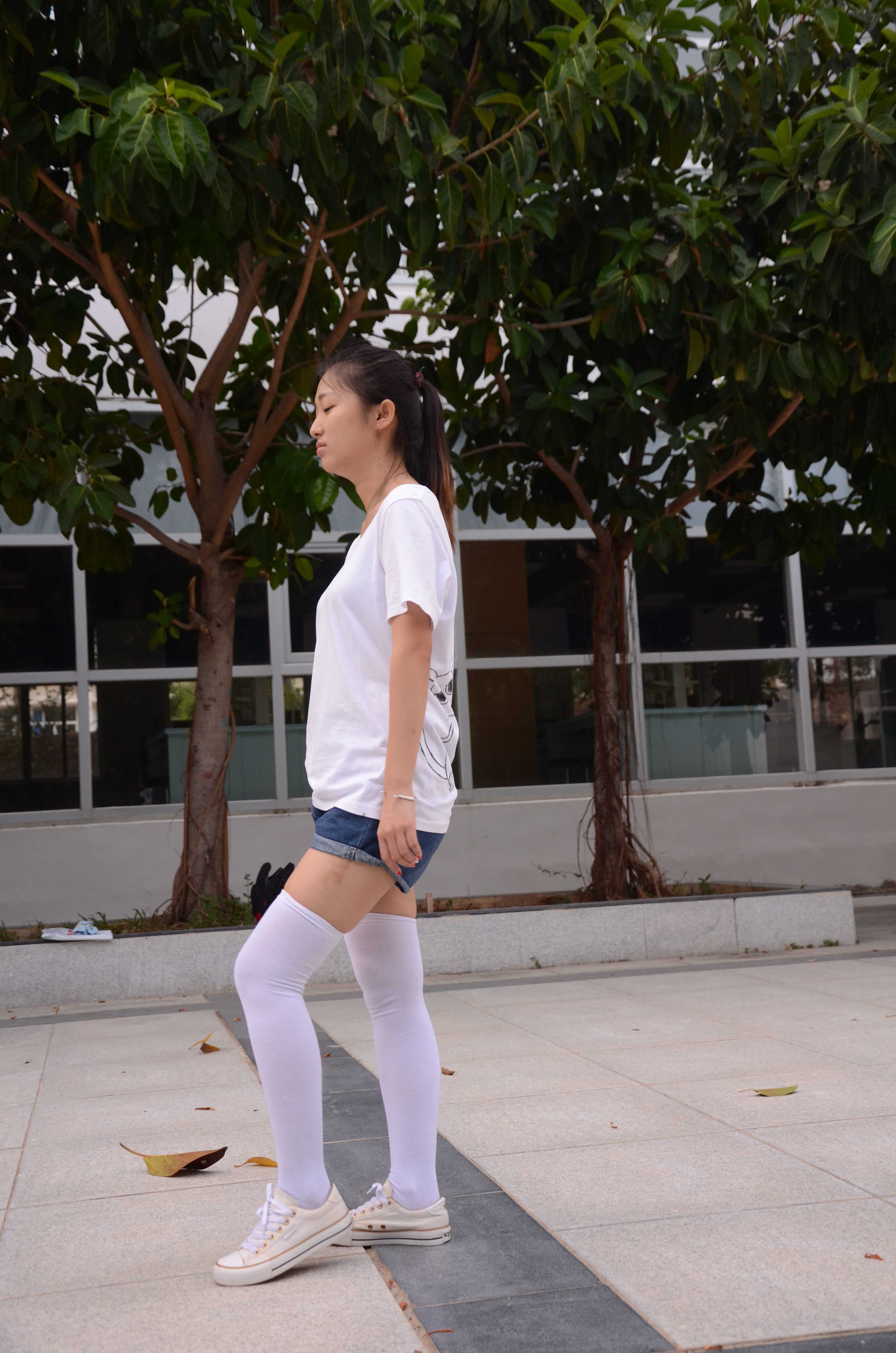 《清纯学妹长白袜》作品图