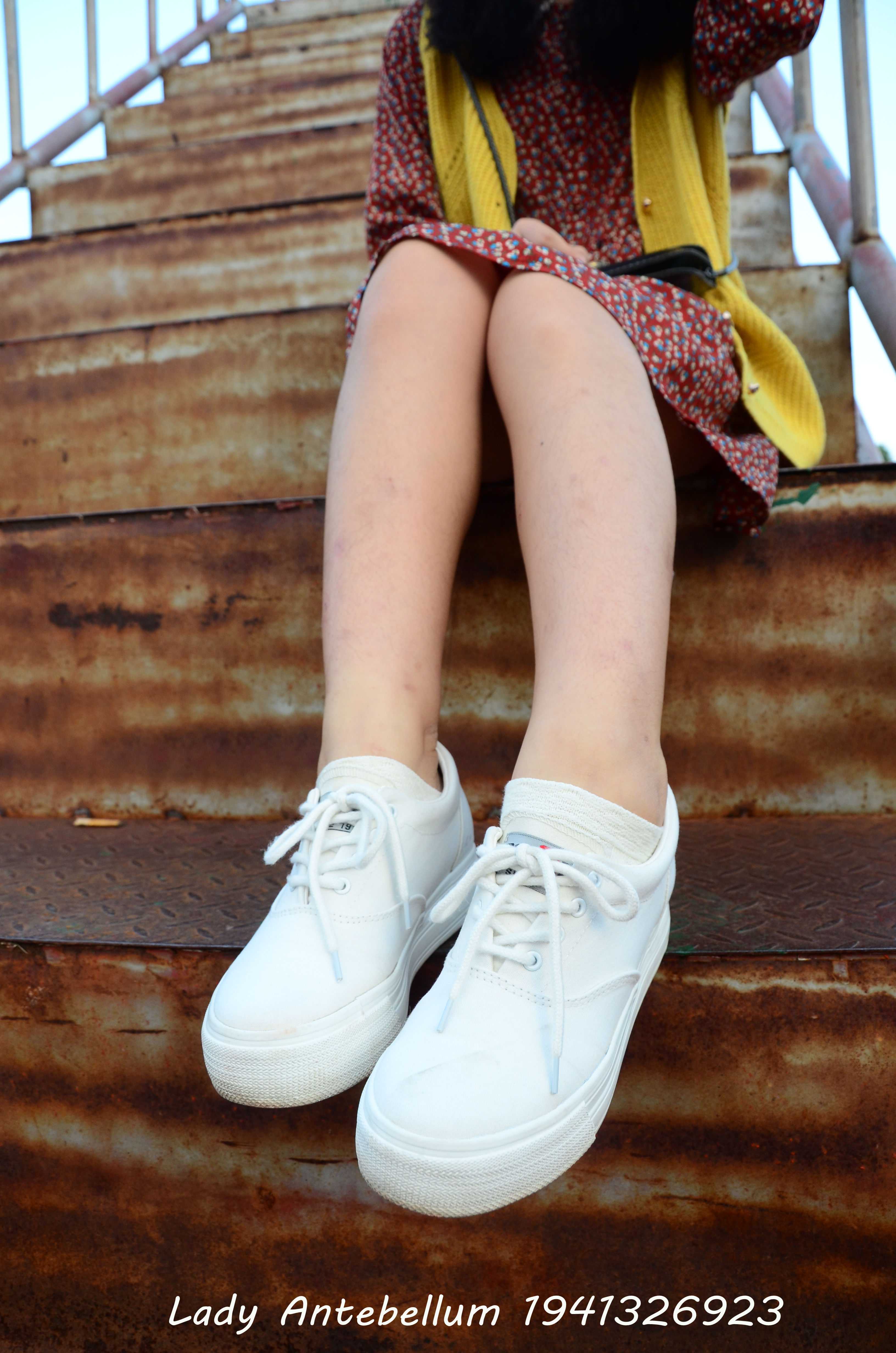 《害羞的学妹》作品图