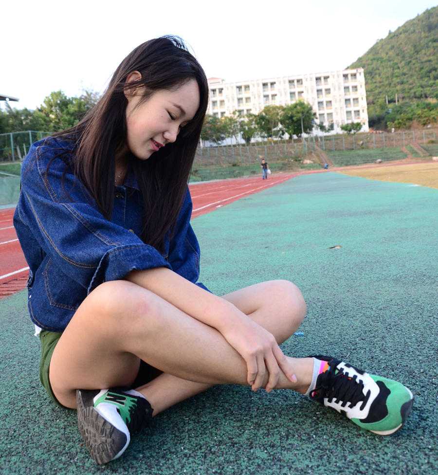 《学姐N字鞋多彩锦袜》作品图