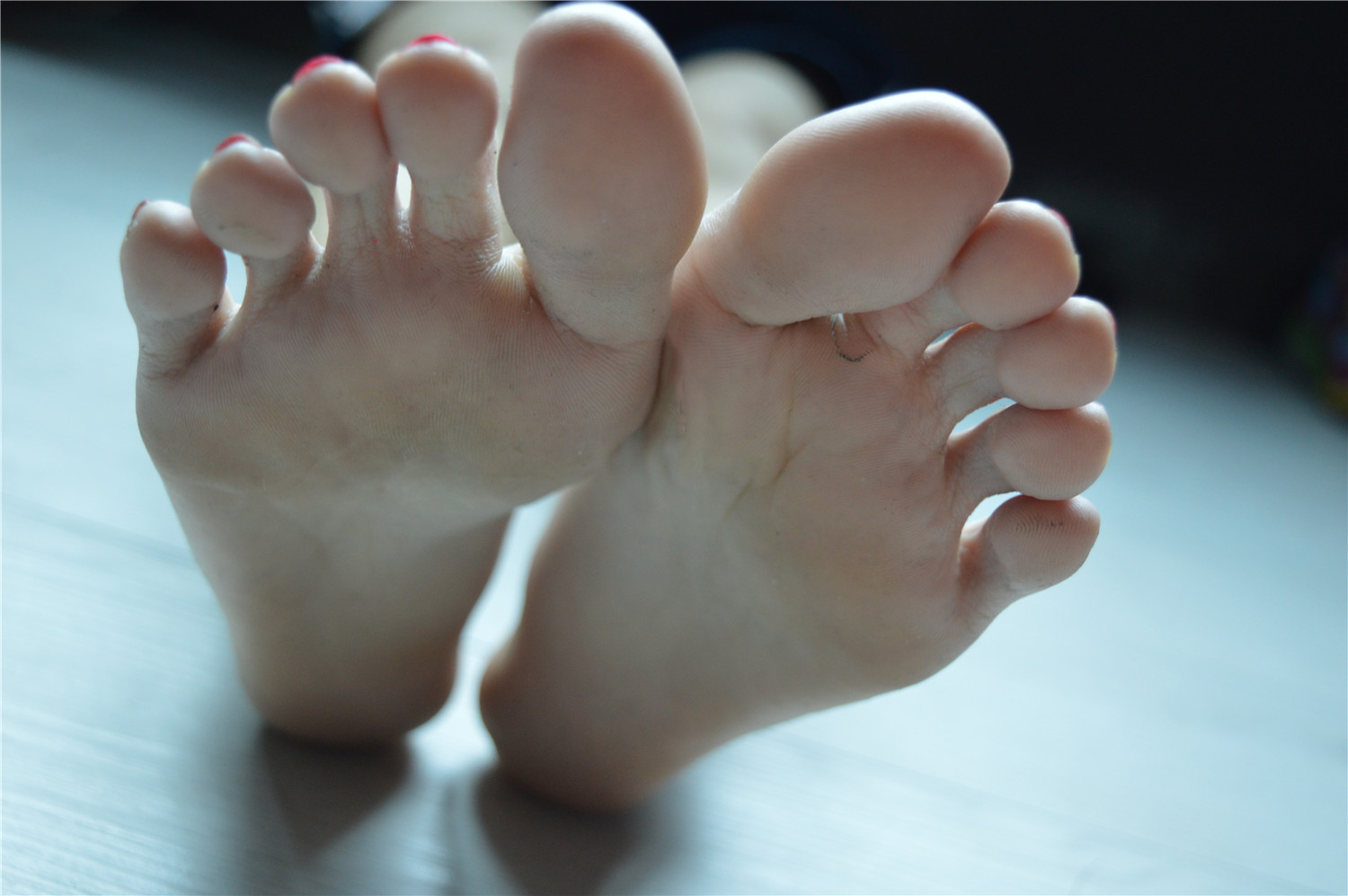 《喜欢弹吉他的学妹》作品图