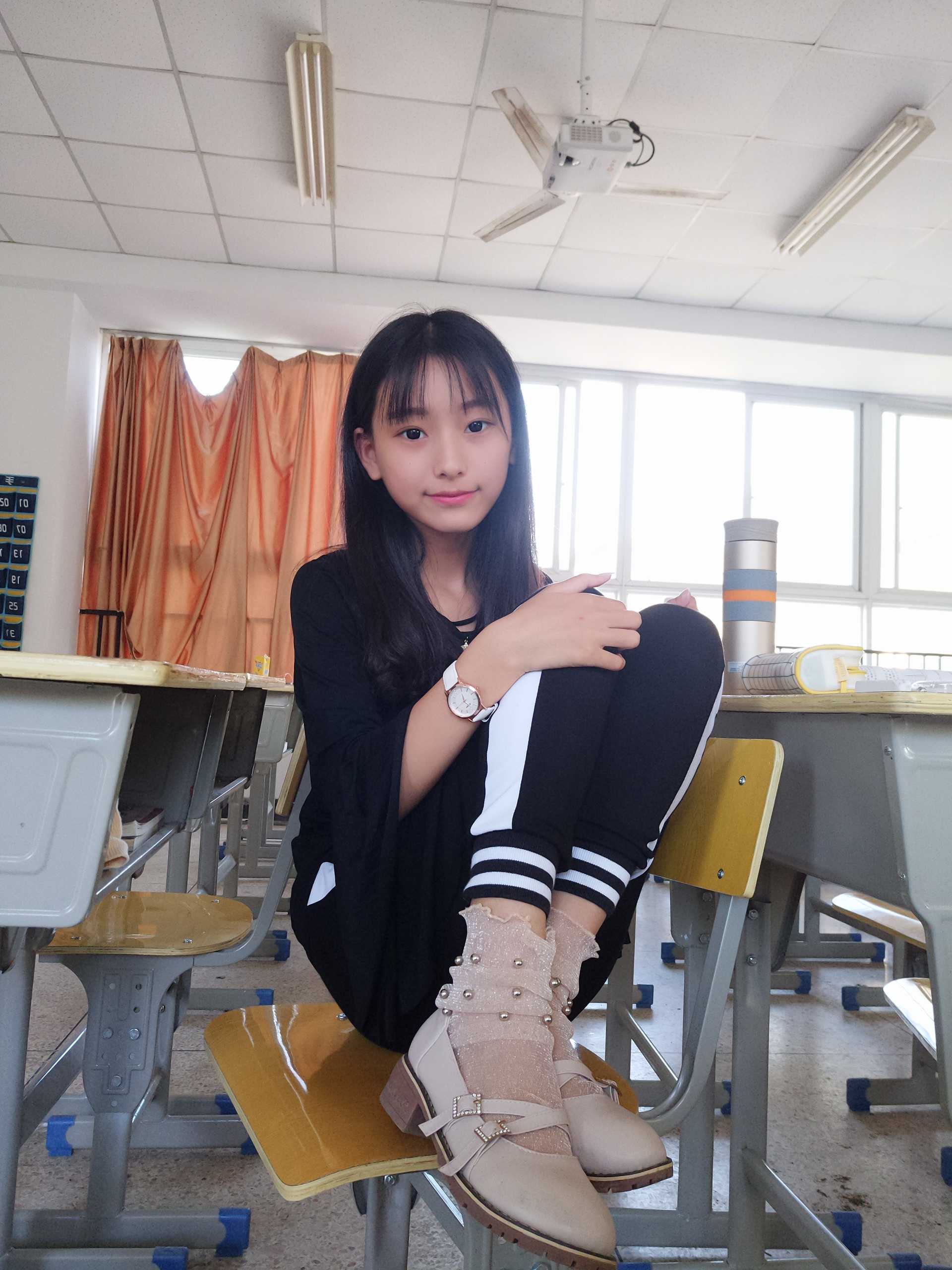 《小萌妹蓓蓓校园约拍》作品图