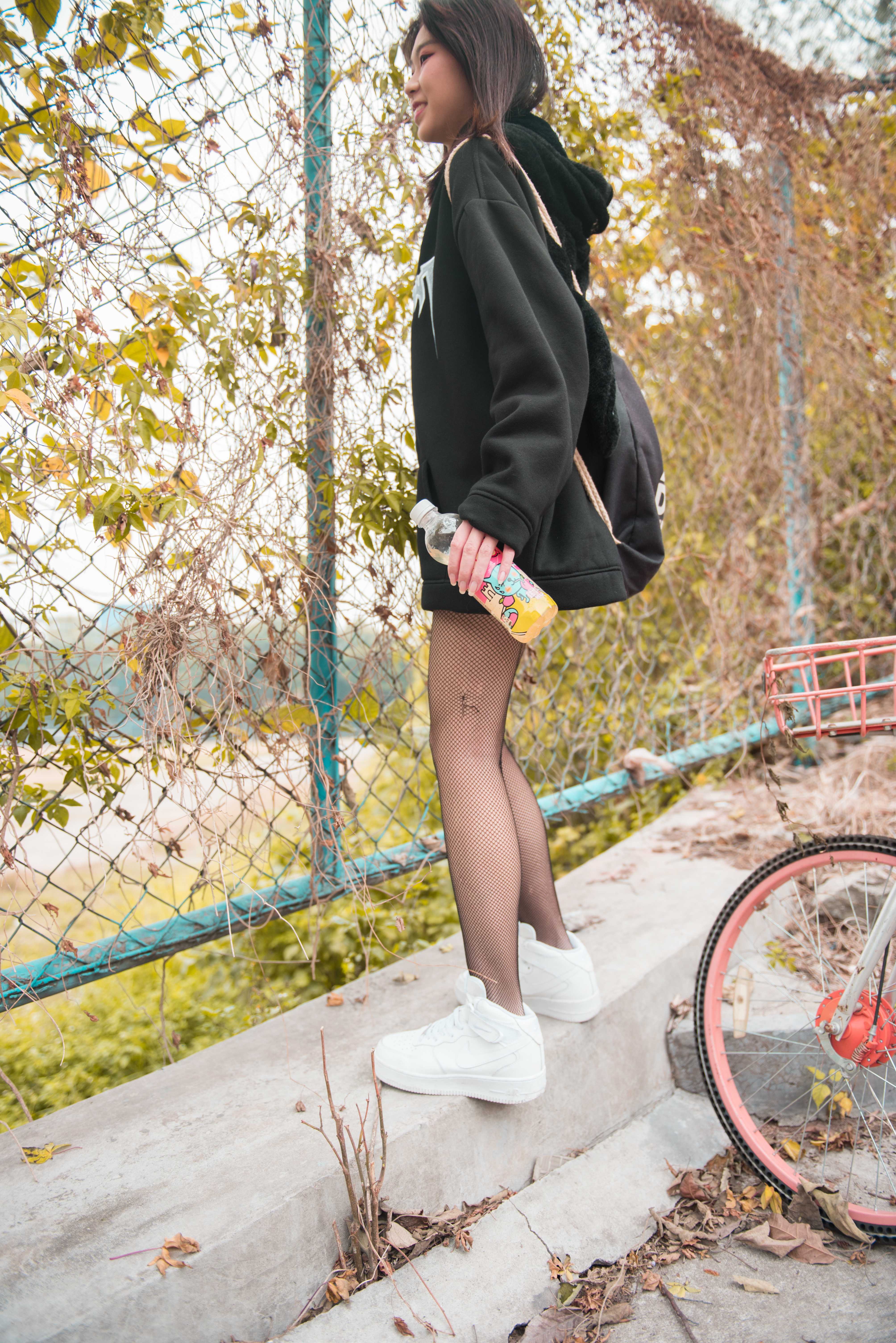 《学姐小网袜》作品图