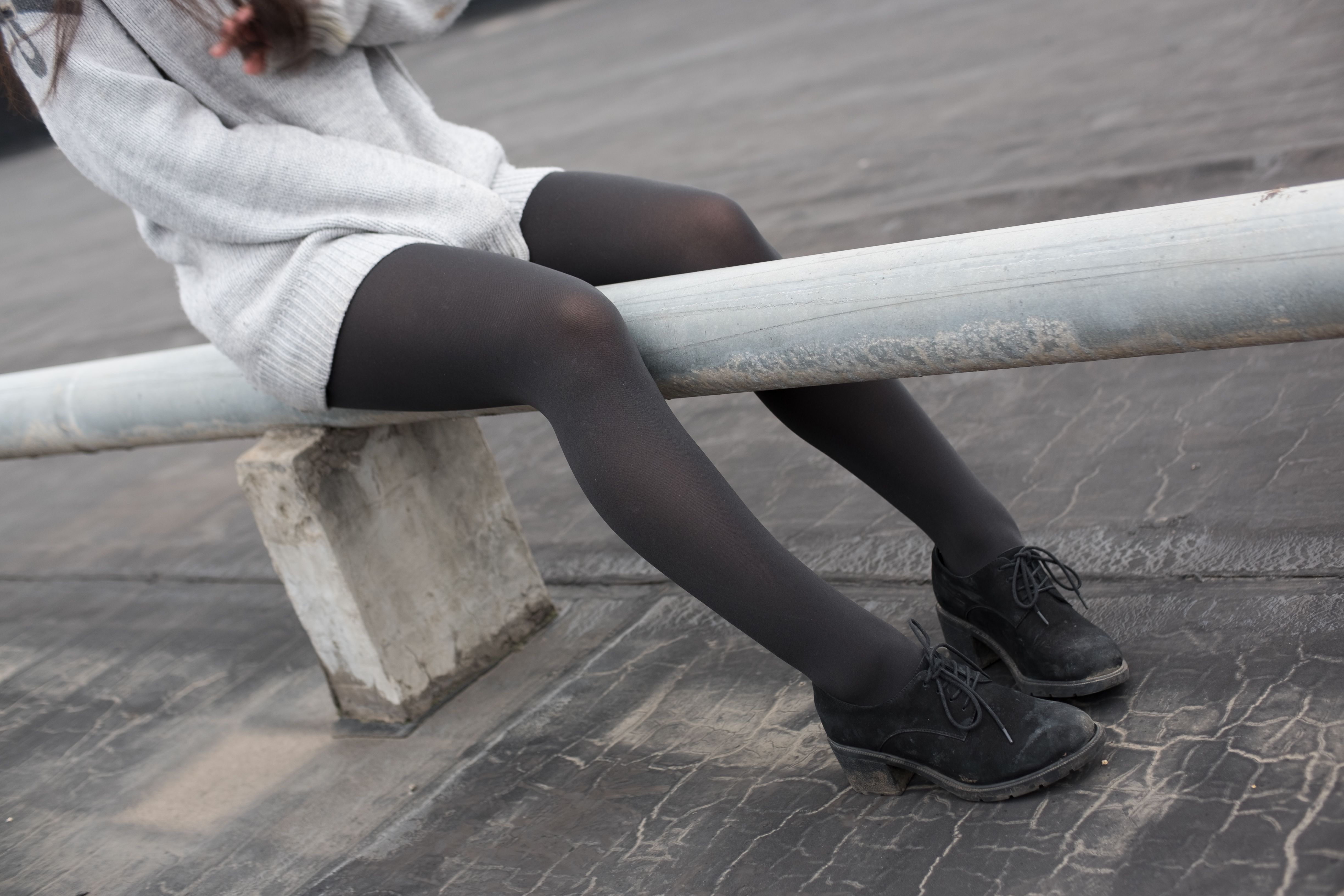 《有点害羞的学妹》作品图