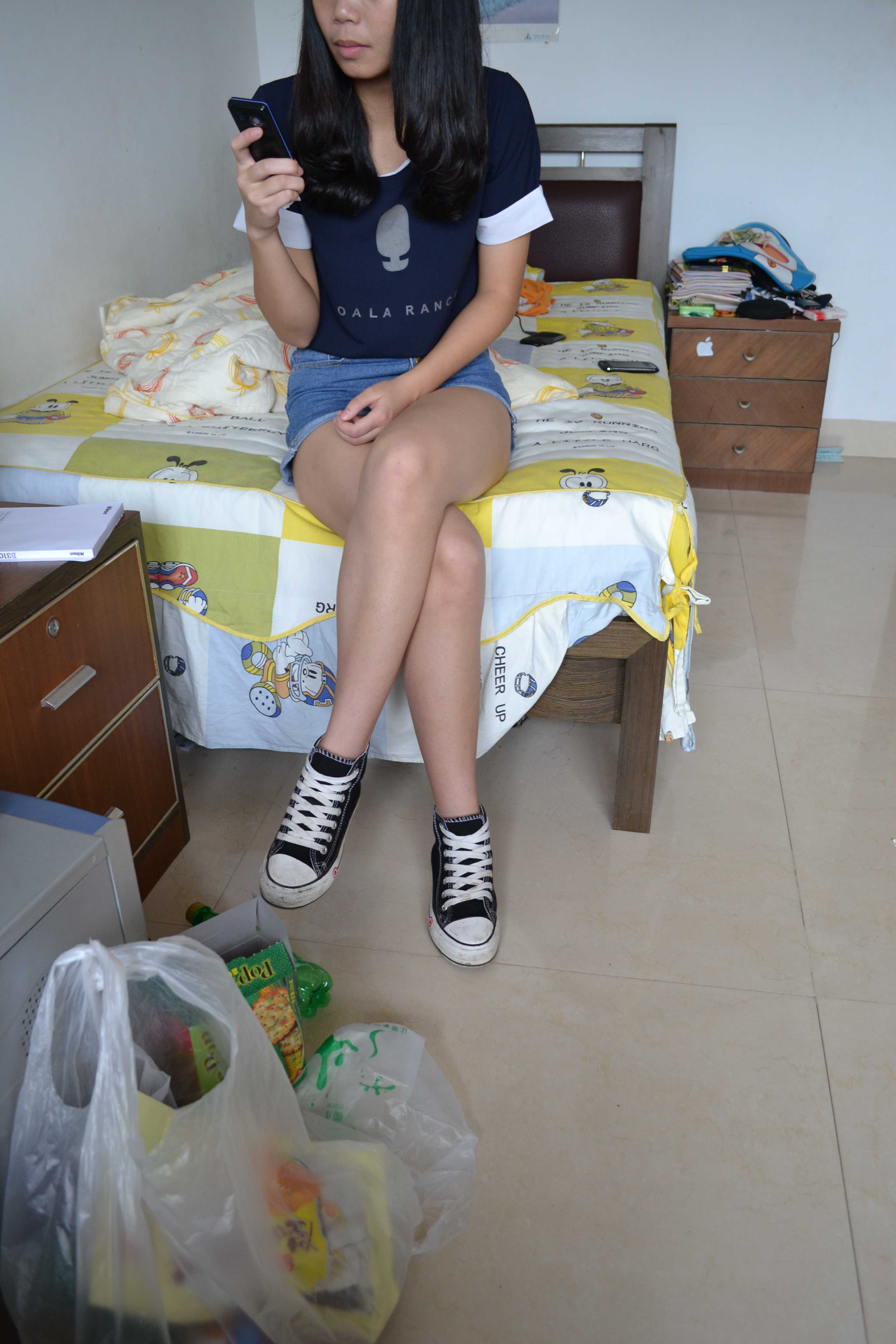 《热裤学妹来做客》作品图