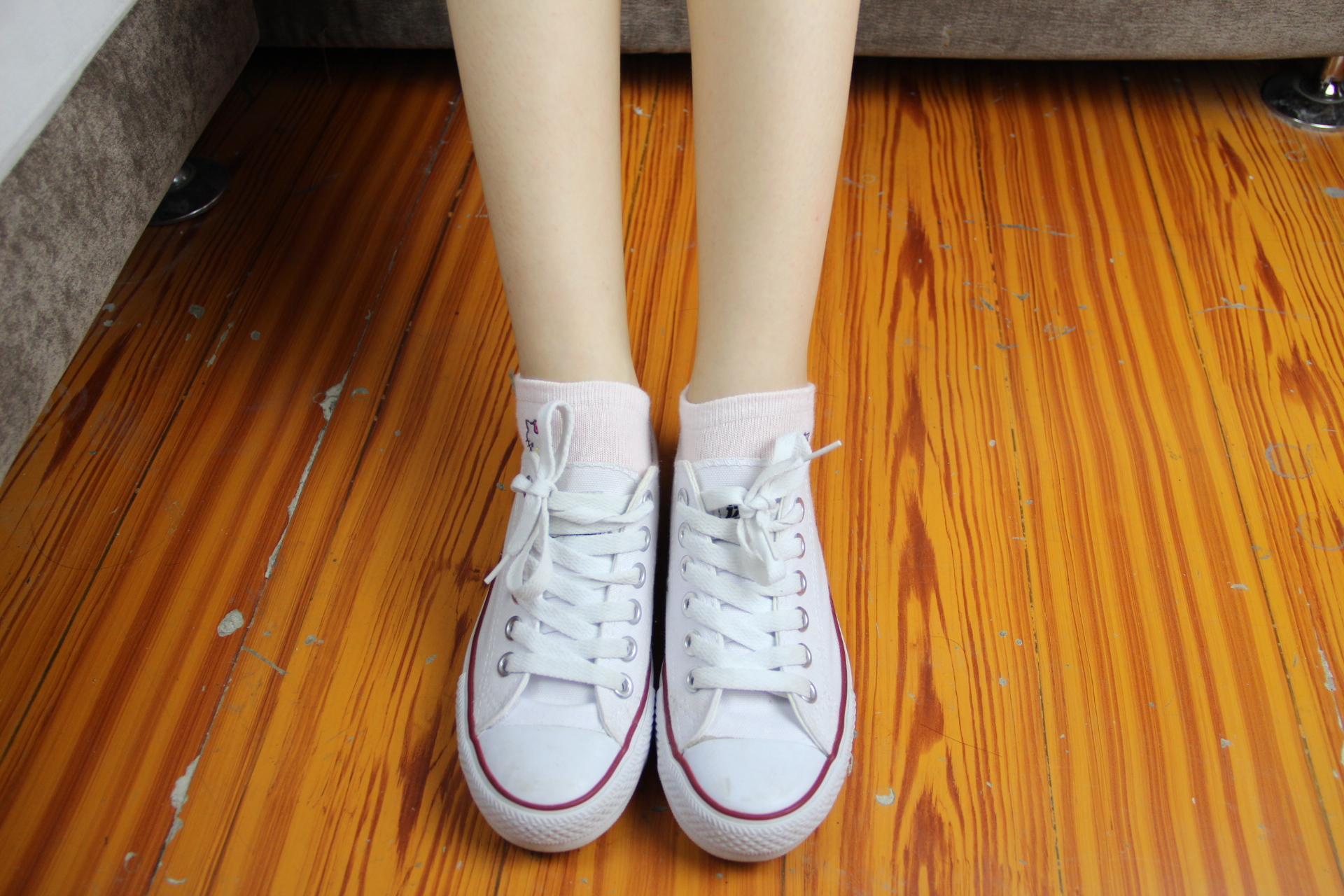 《帆布鞋の棉袜小姐姐》作品图