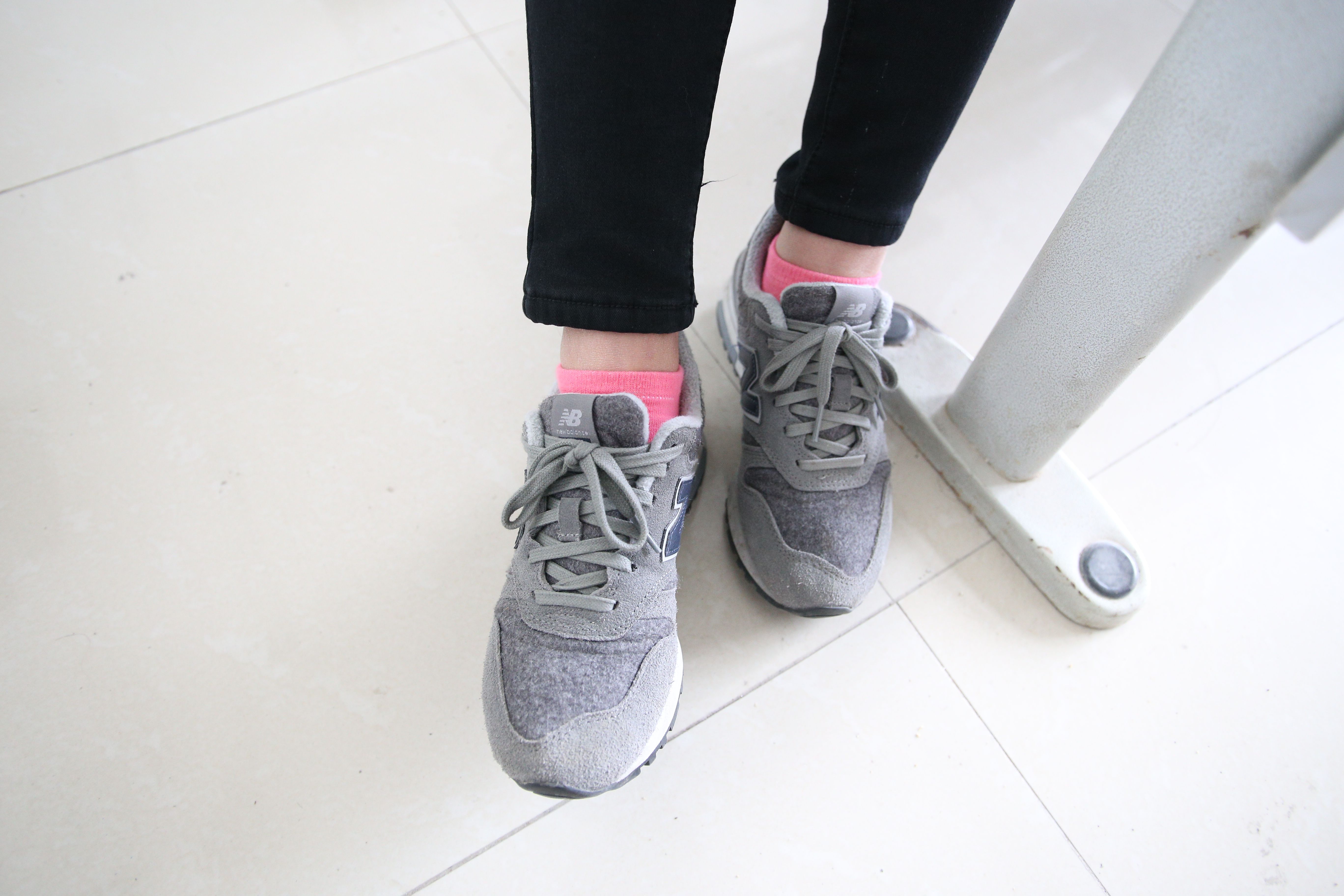 《学妹棉袜脚丫》作品图