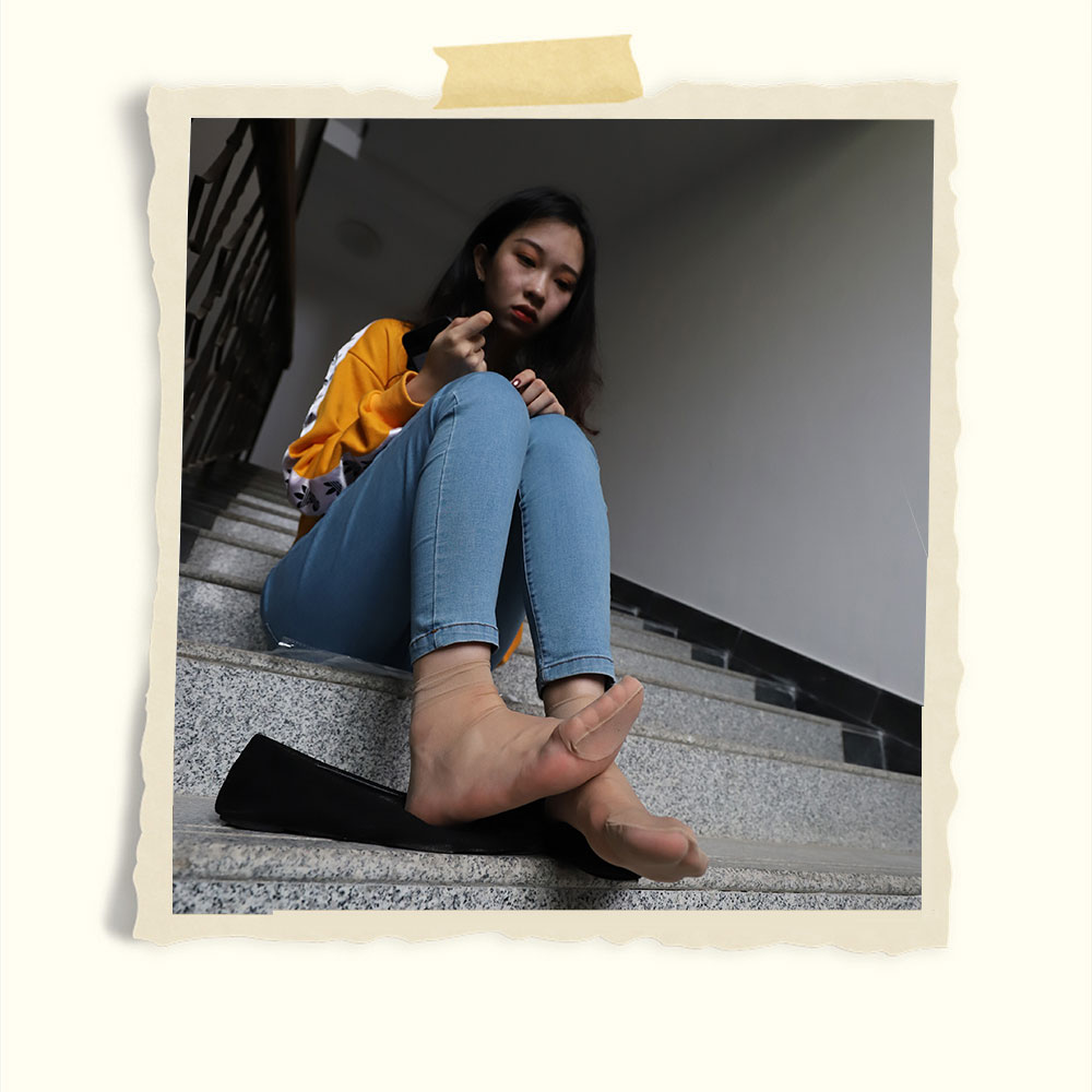 学妹短丝脱袜全过程