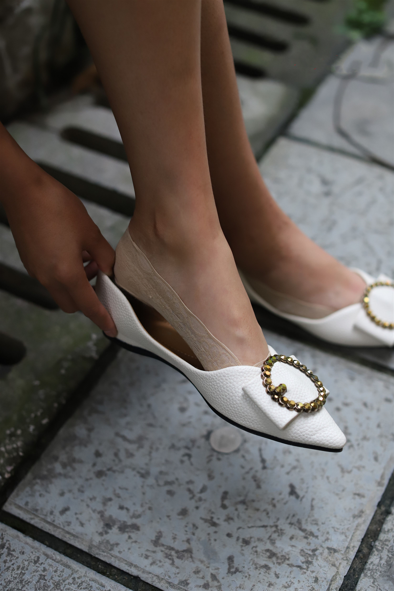 《校园里的蕾丝船袜小姐姐》作品图