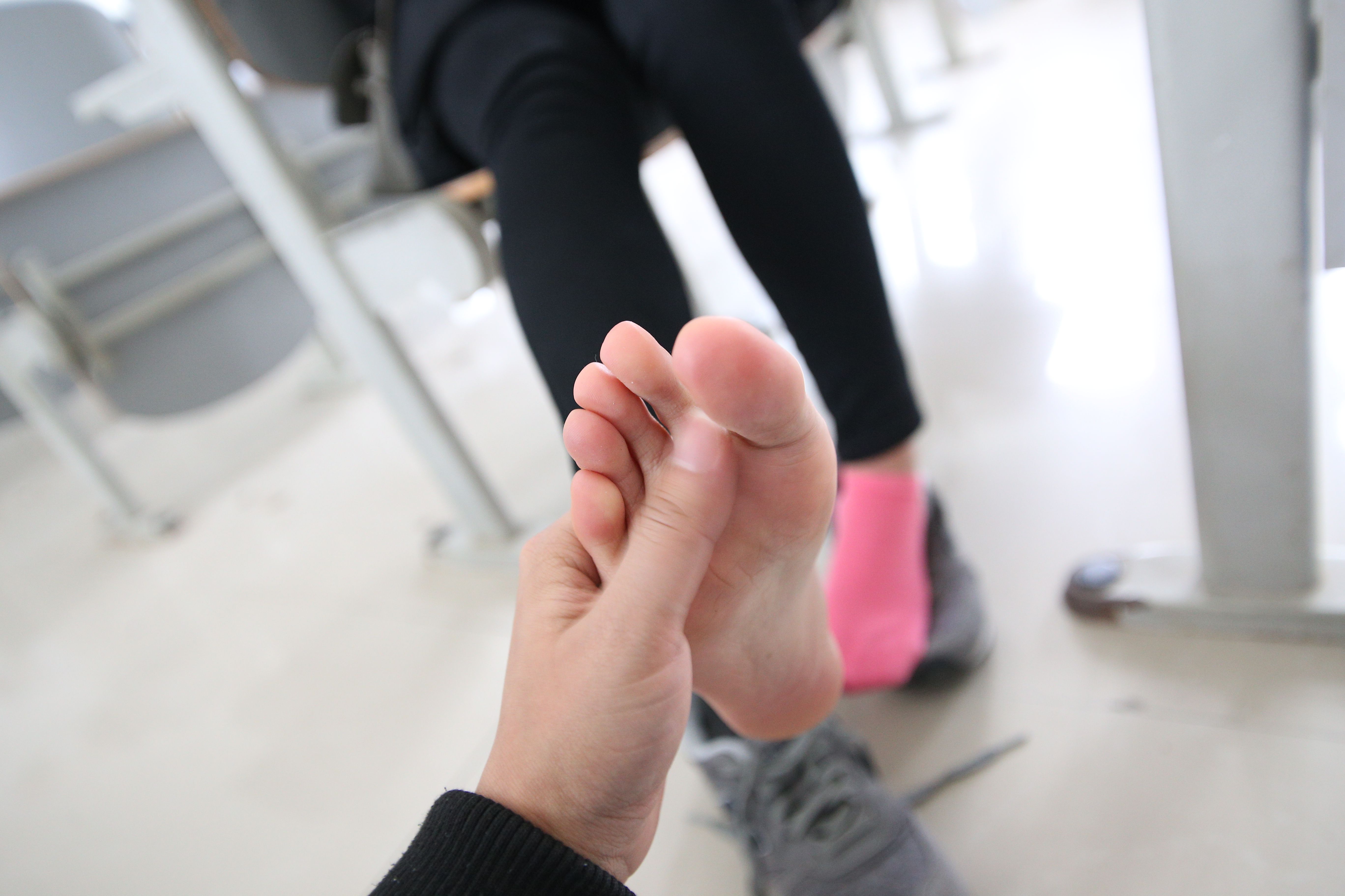 《学妹放课后裸足脚丫+视频一部》作品图