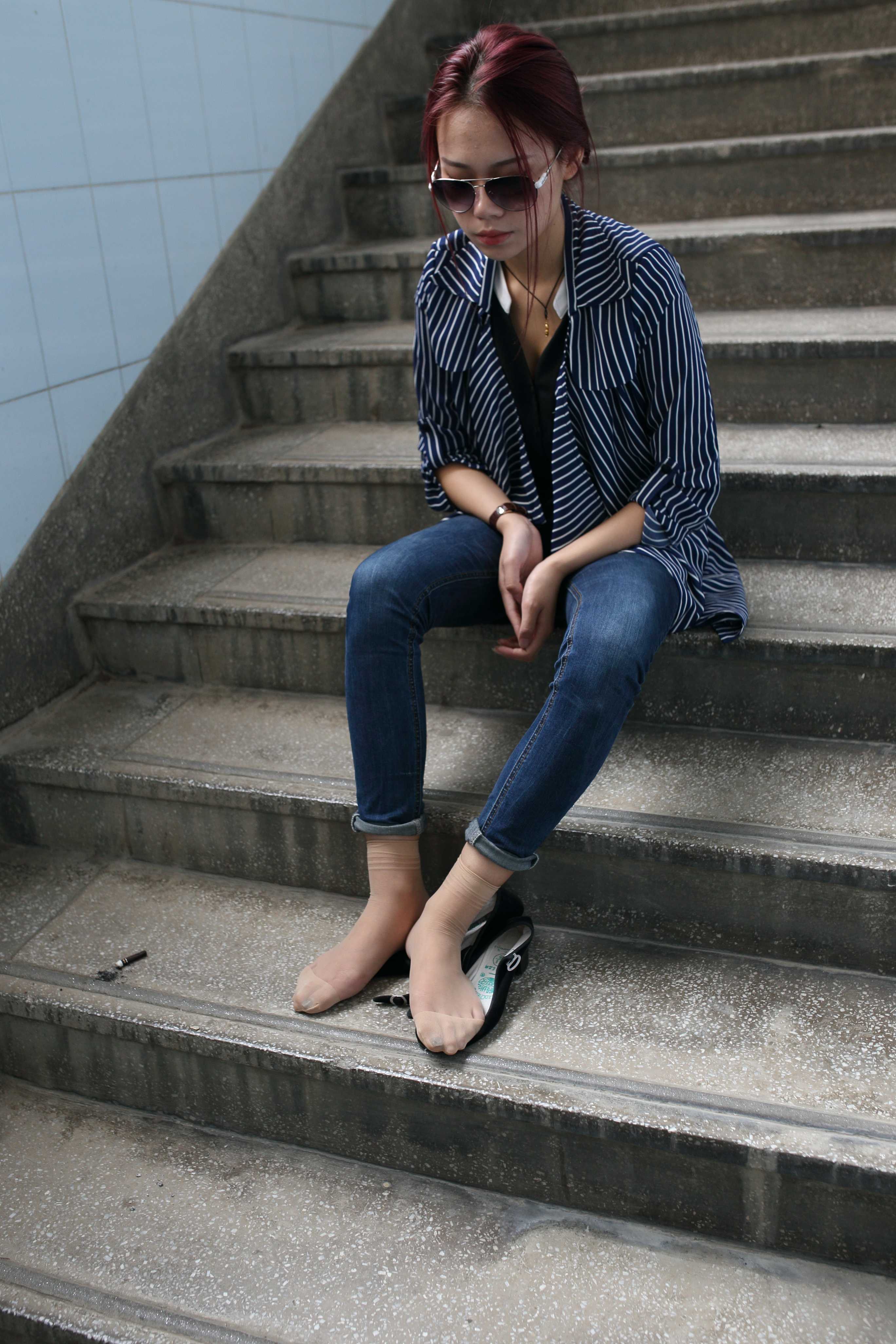 《妩媚姐姐脚丫》作品图