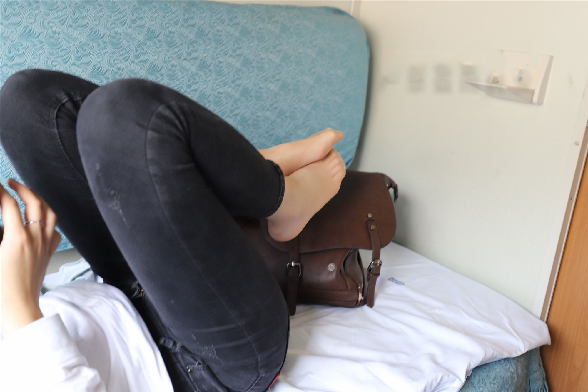 《列车上的四眼妹+视频2部》作品图