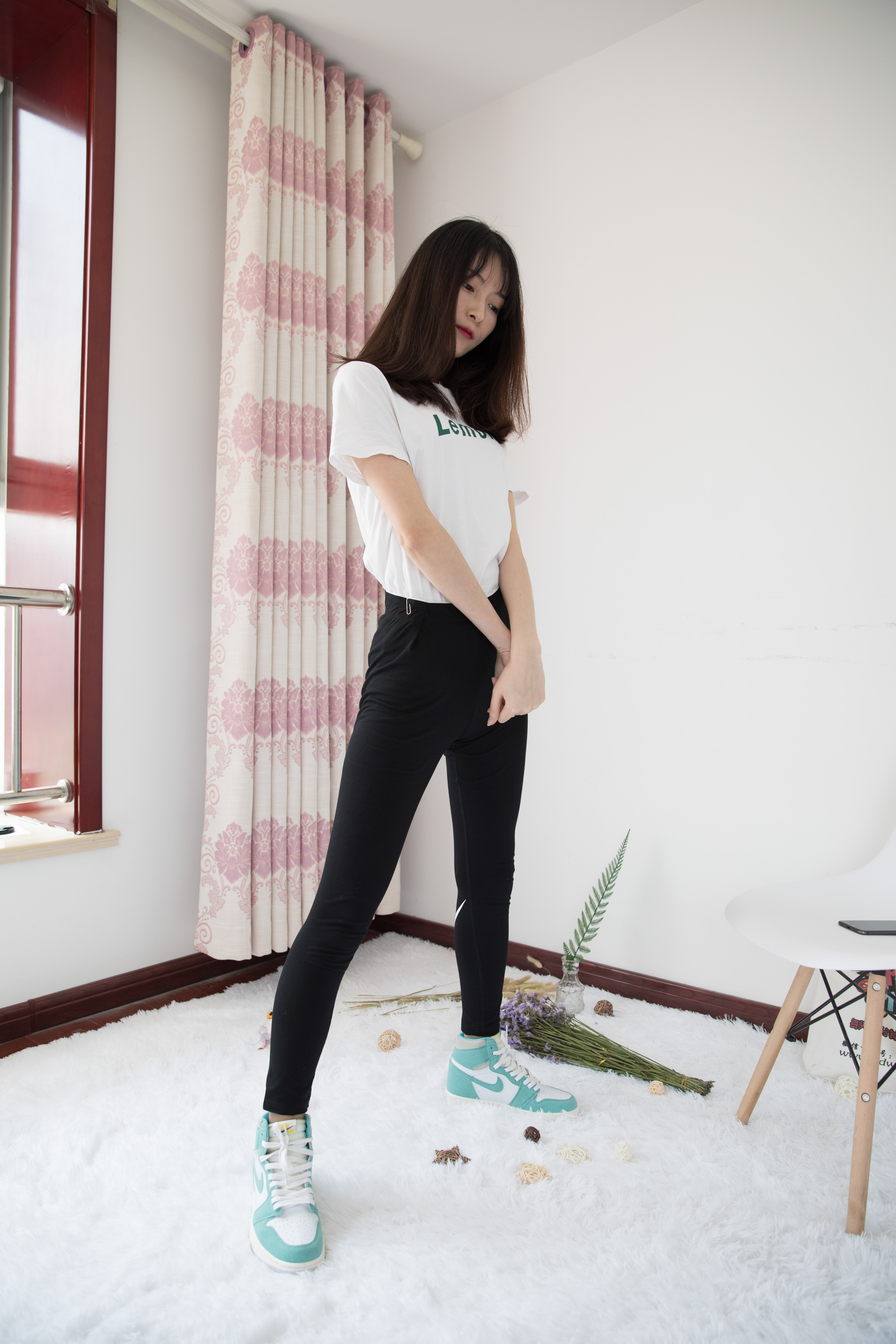 《休闲运动棉袜の丝袜脚丫+视频一部》作品图