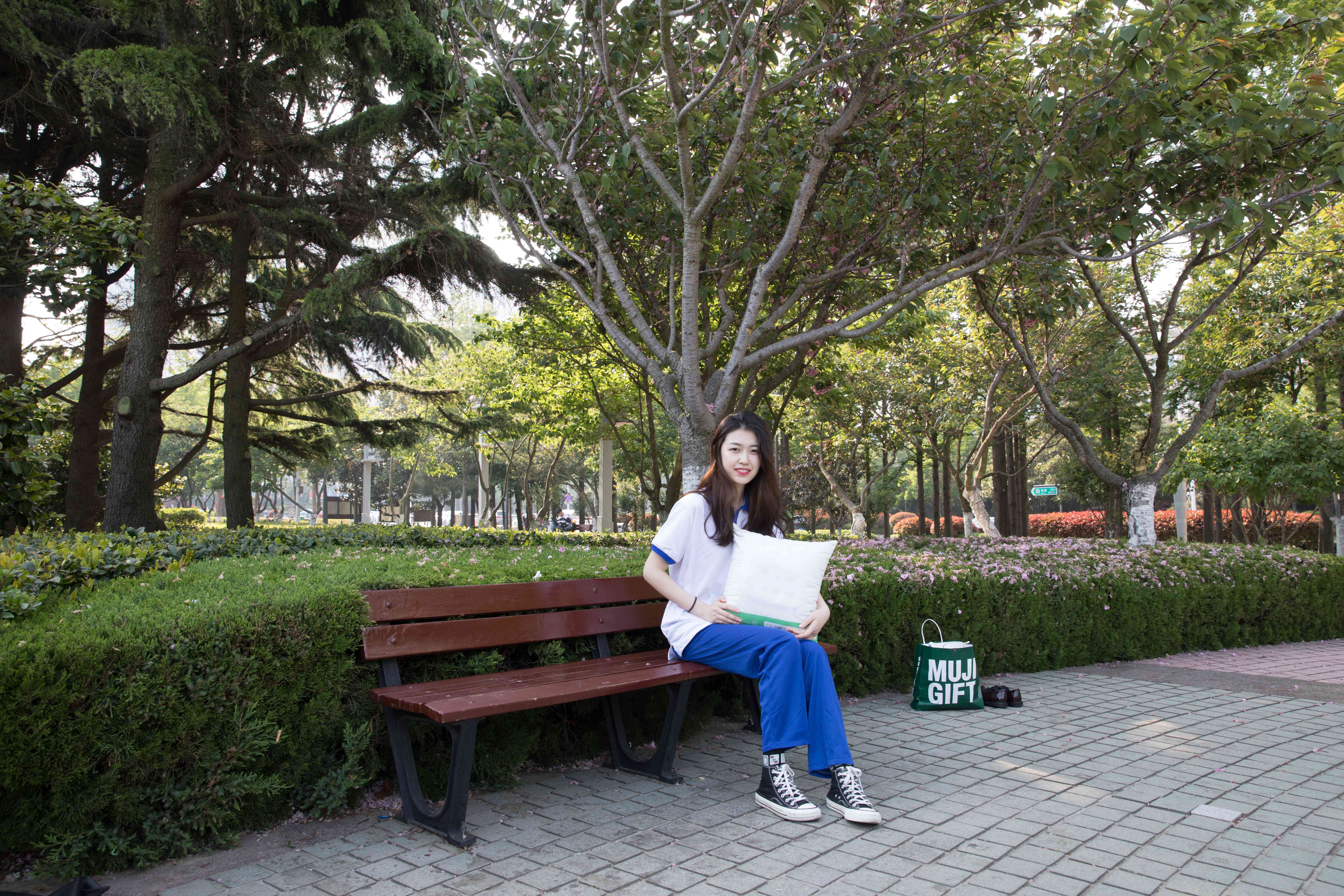 《公园里的校服清新风+视频花絮》作品图