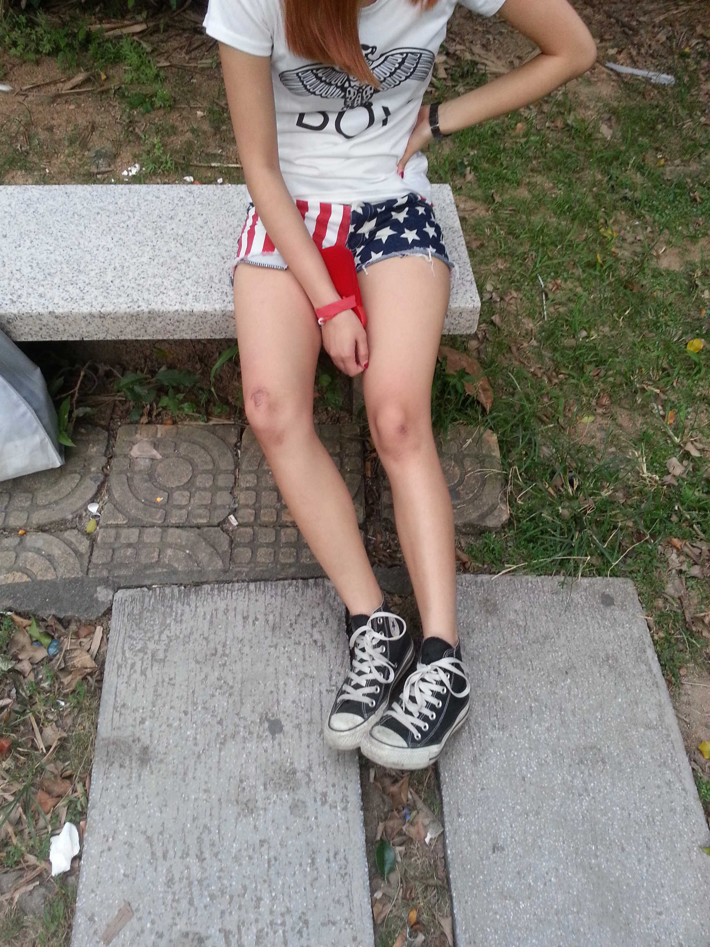 《热裤帆布鞋の斑点船袜脚》作品图