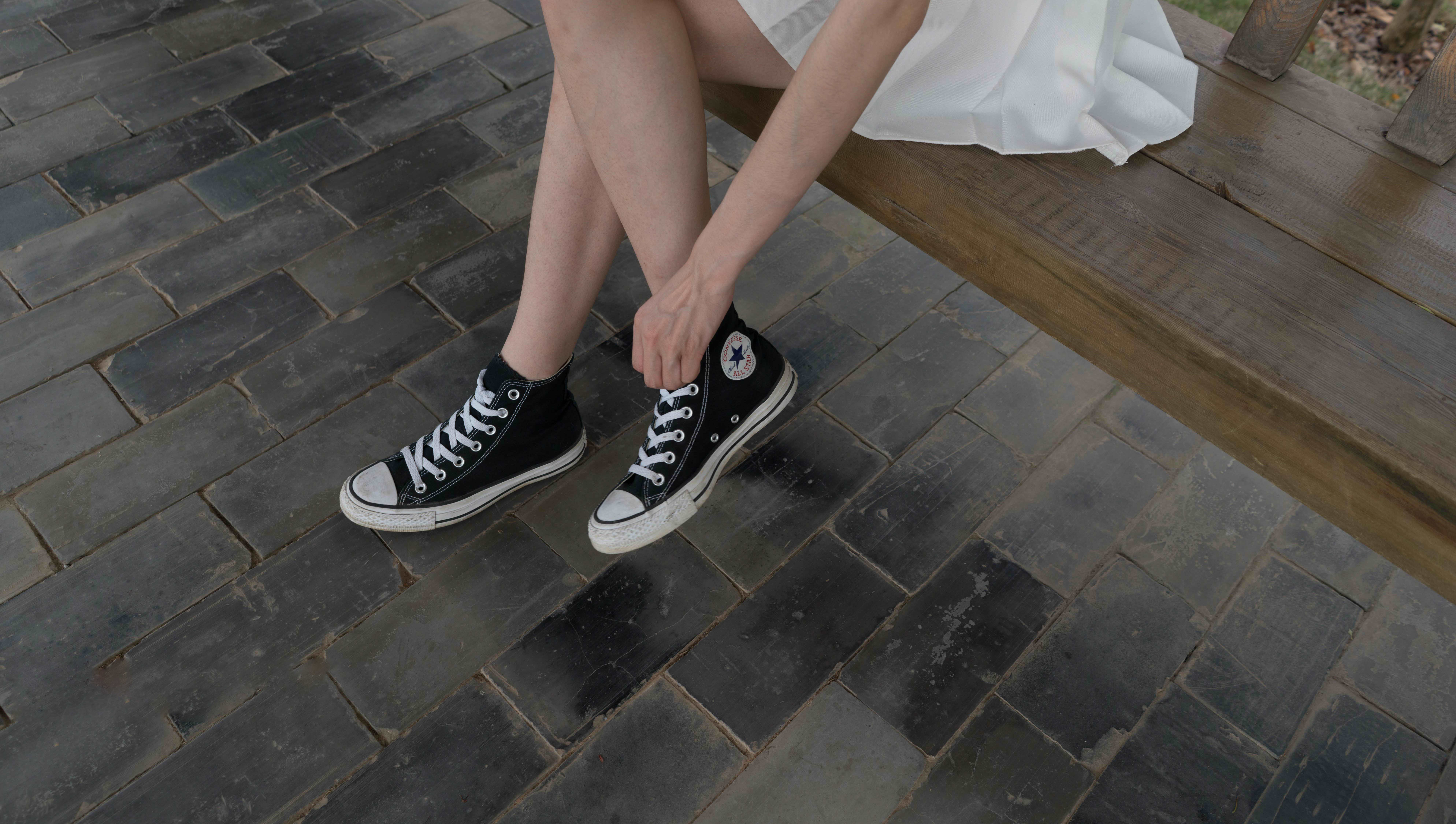 《【第一期】大二爱笑的女生帆布の裸足》作品图