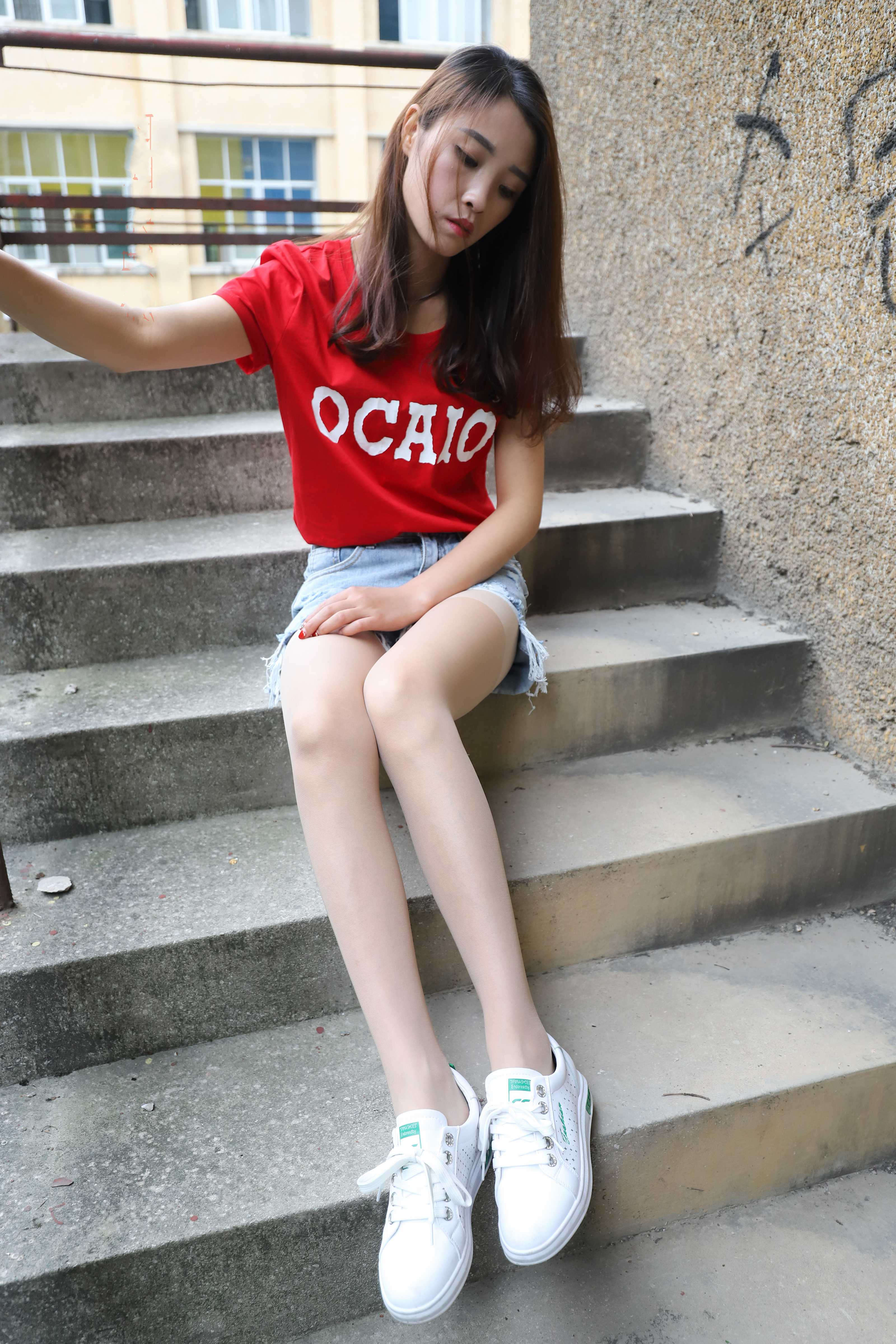 《学妹船套丝袜脚丫+视频2部》作品图