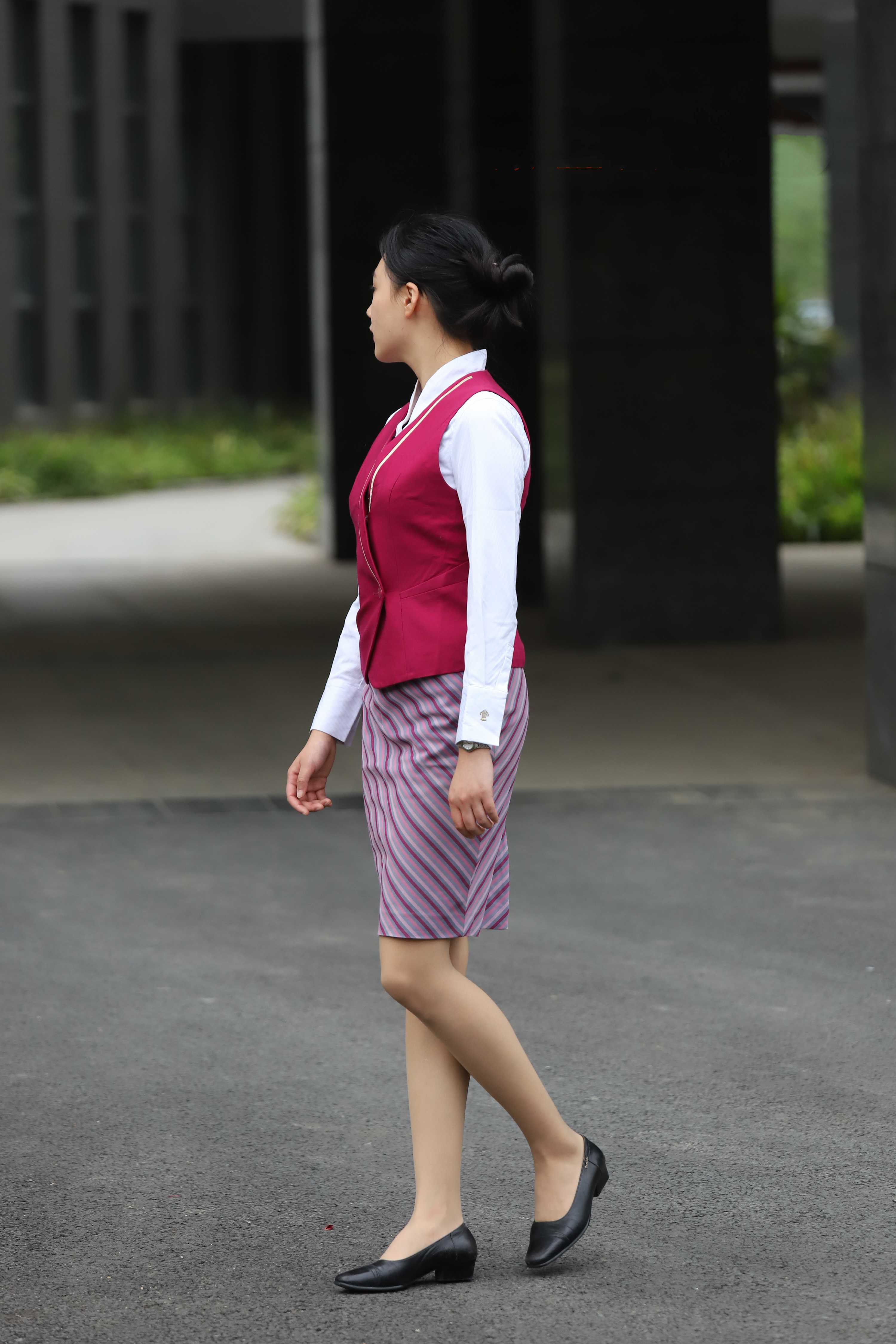 《空乘制服丝袜脚丫+视频一部》作品图