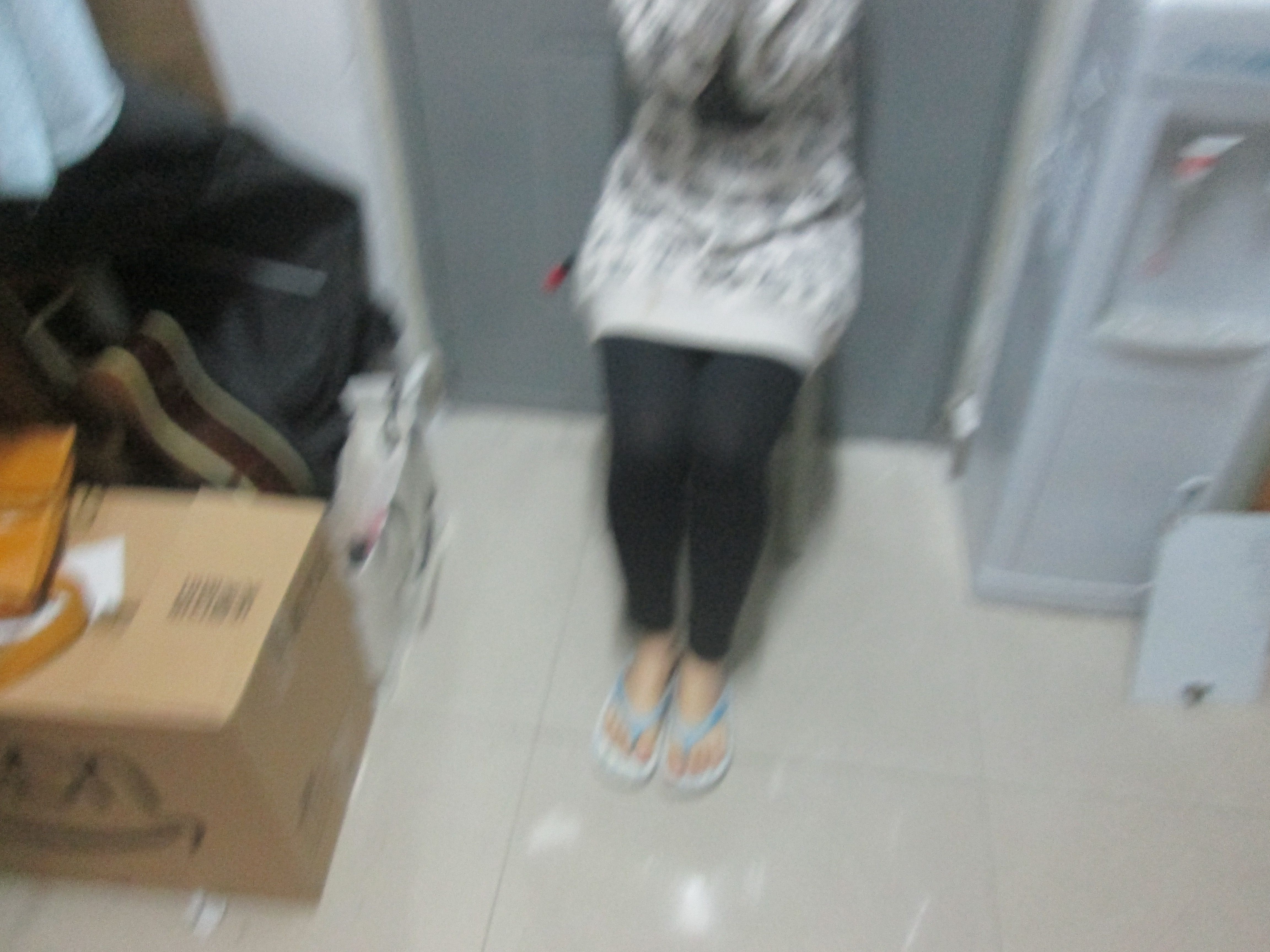 《害羞的小玟寝室越拍》作品图