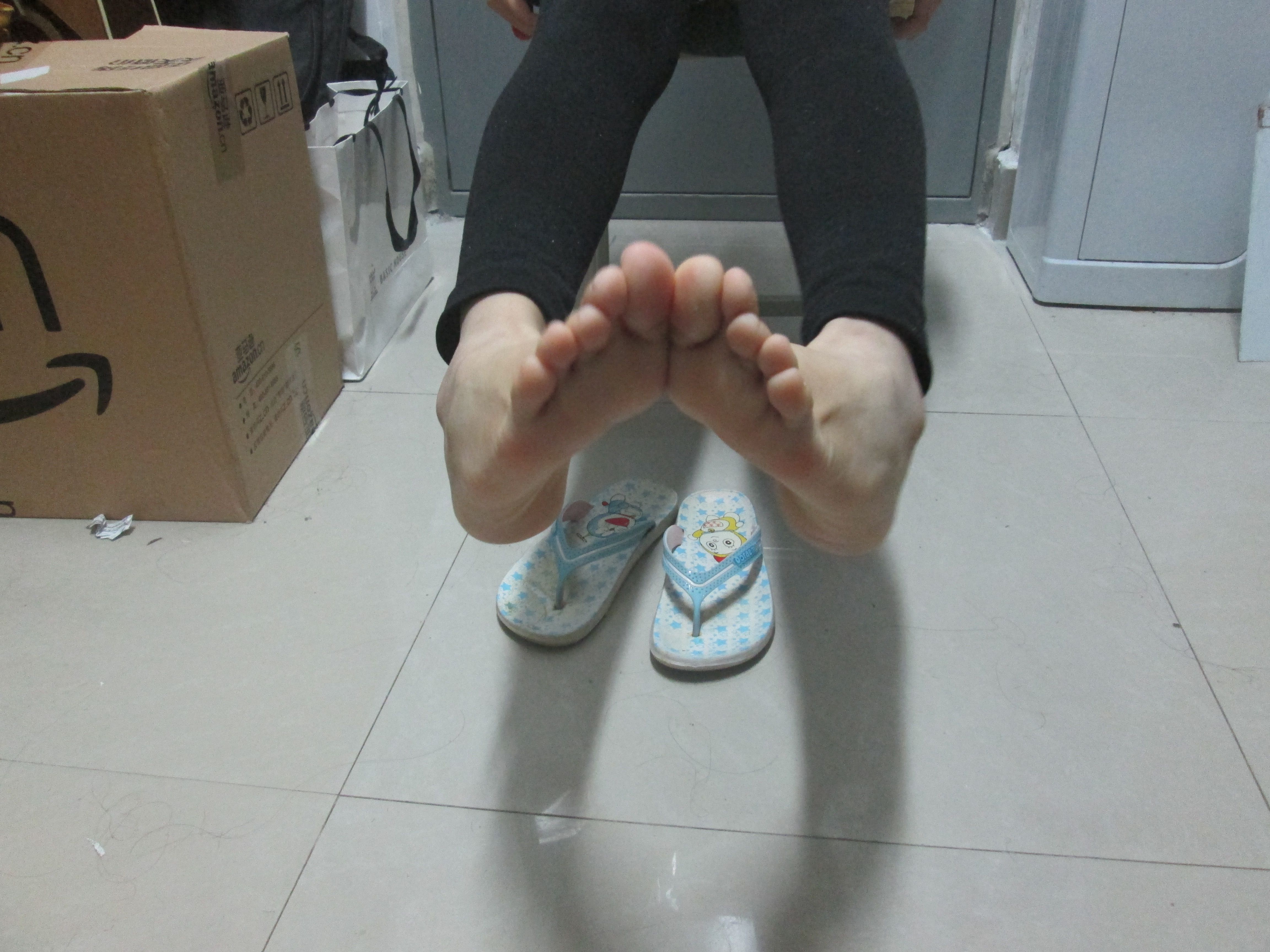 《害羞的小玟寝室越拍》作品图