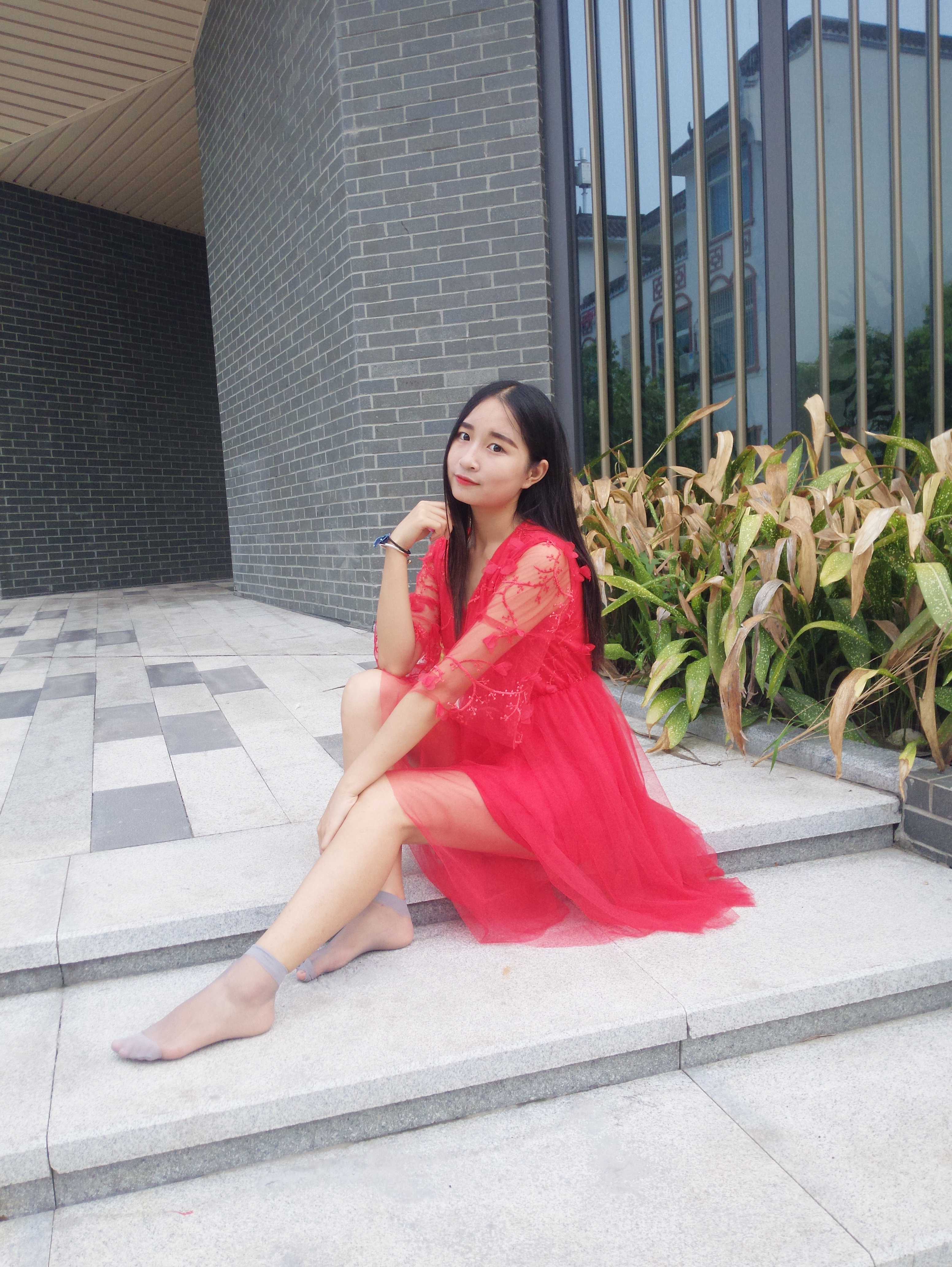 《学姐多种风格穿衣丝袜脚丫》作品图