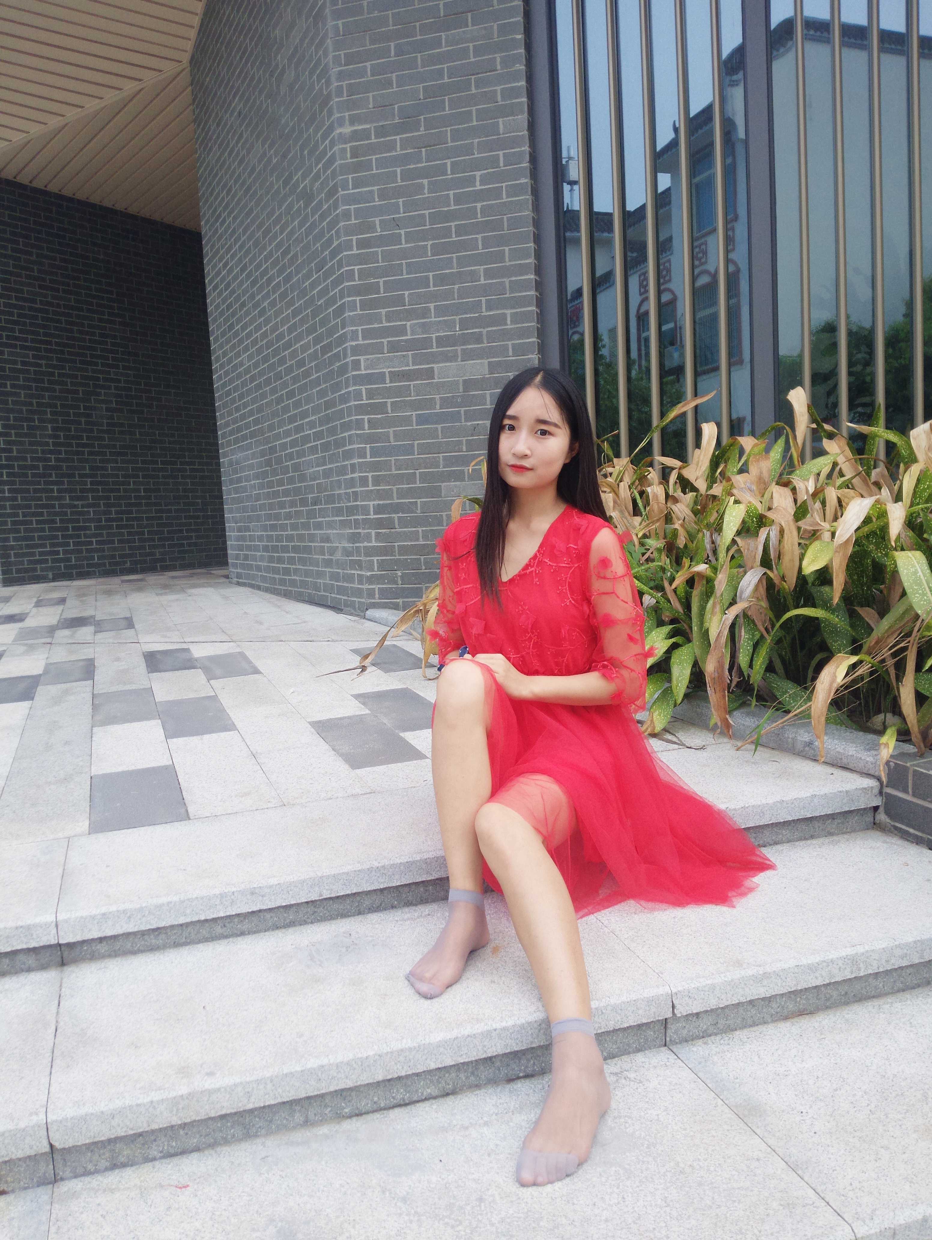 《学姐多种风格穿衣丝袜脚丫》作品图