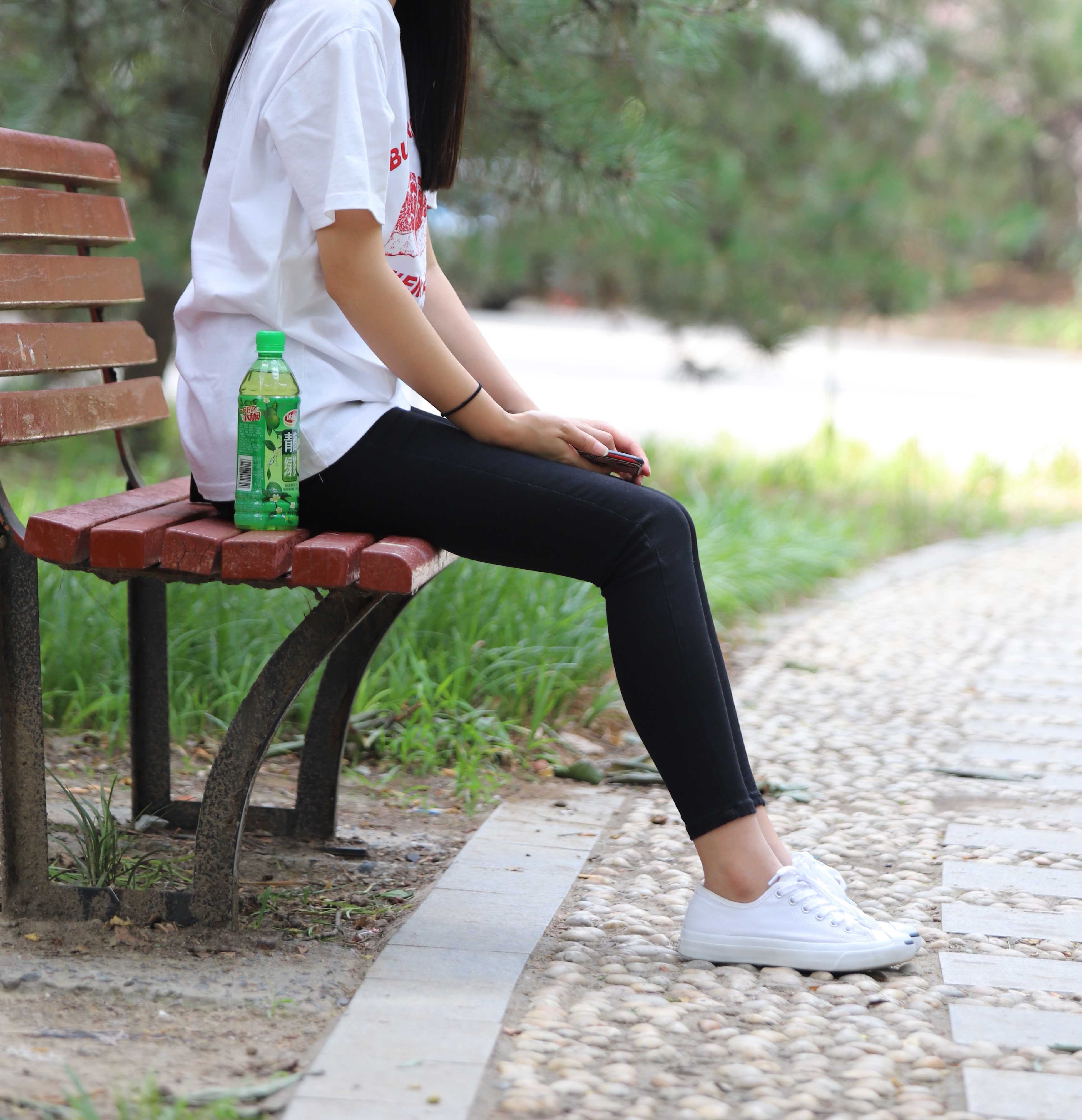 《公园游玩》作品图