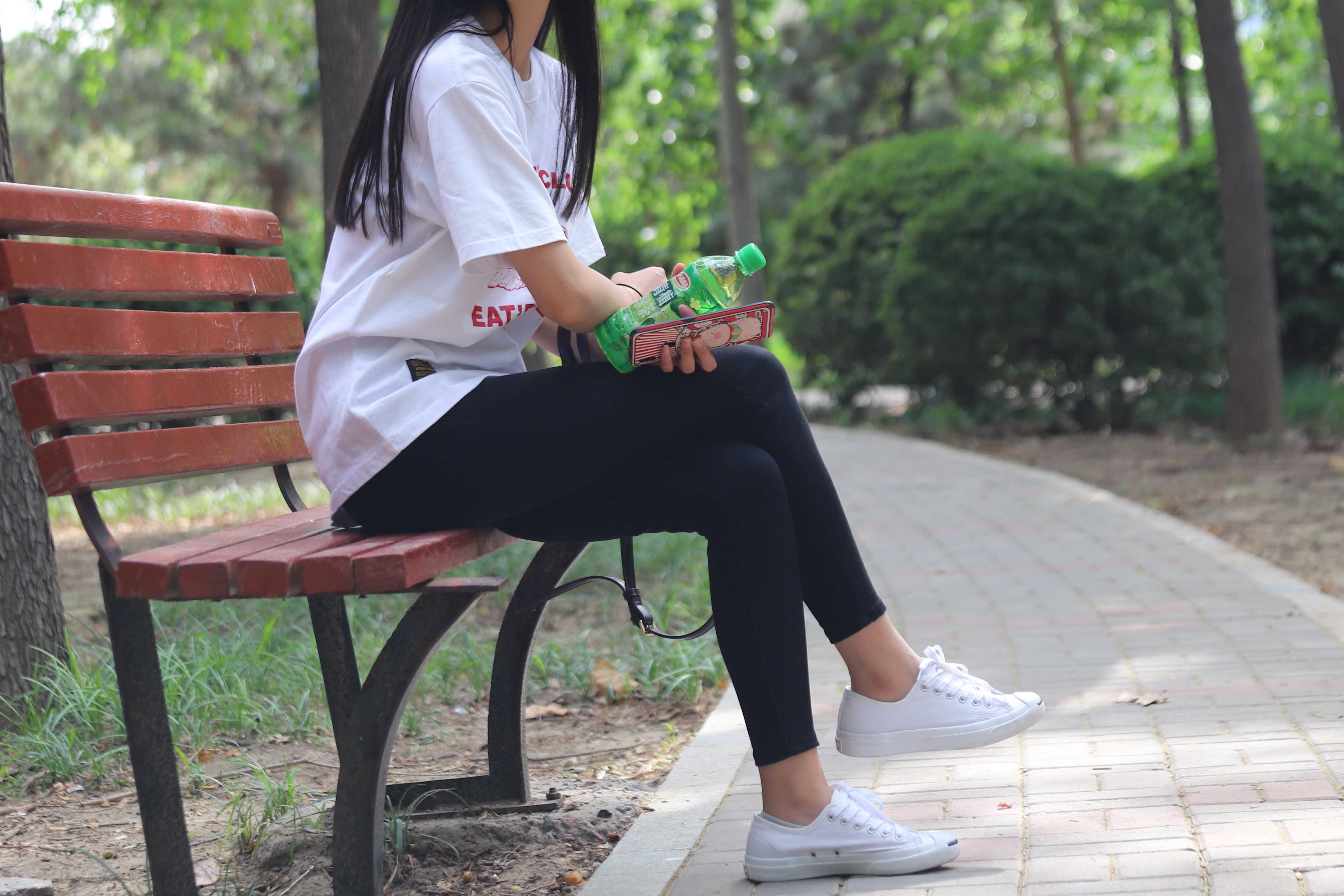 《公园游玩》作品图