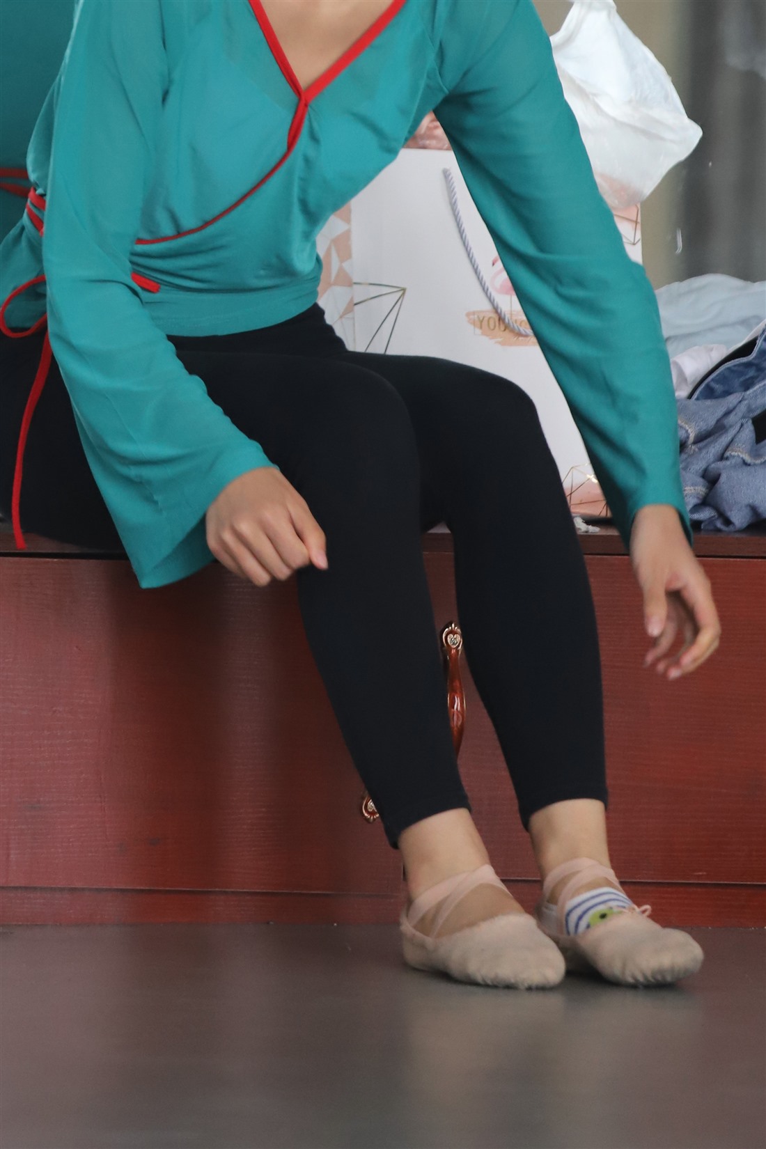 《舞后有味道的袜子》作品图