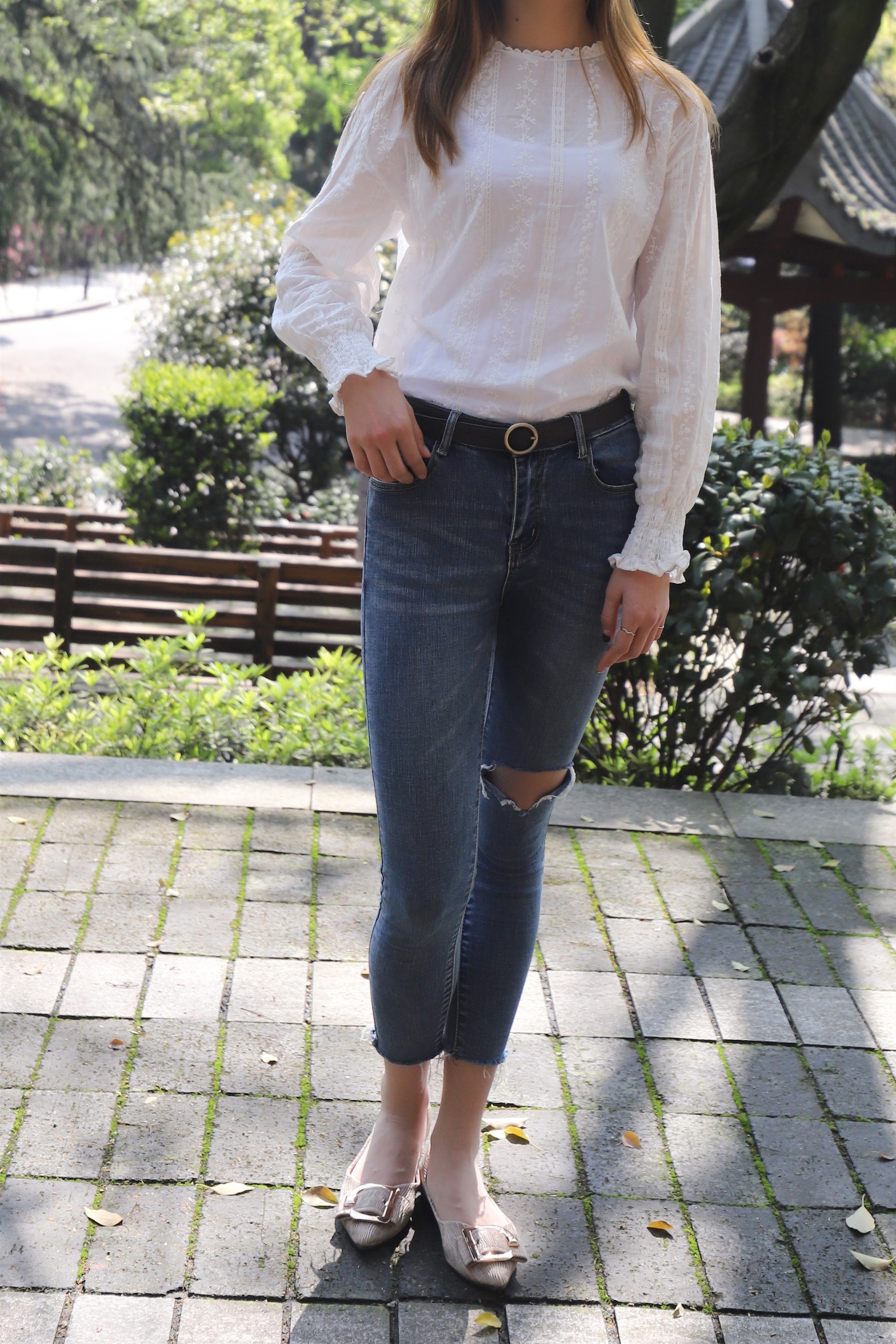 《八分牛仔の丝袜脚丫+视频一部》作品图