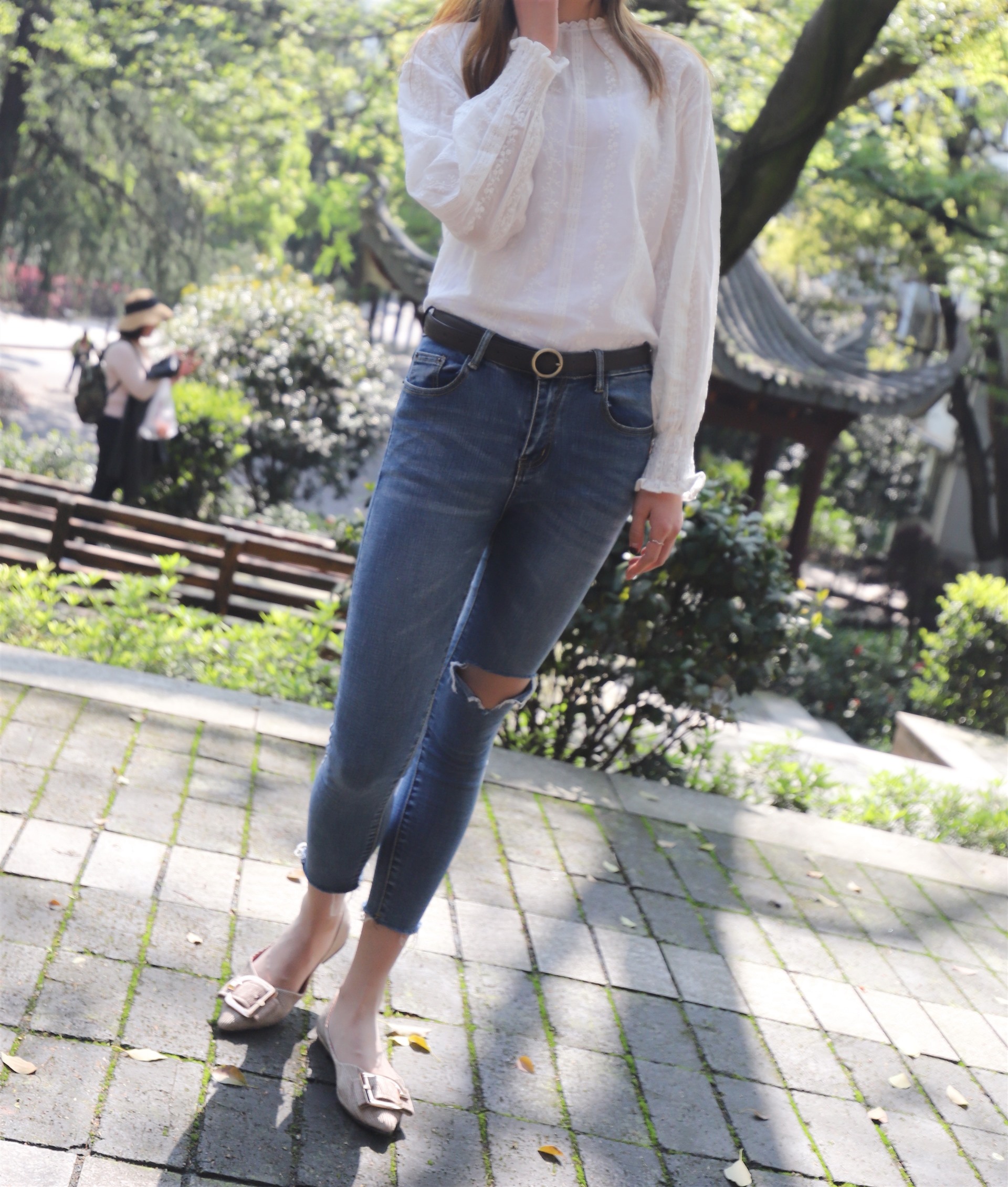 《八分牛仔の丝袜脚丫+视频一部》作品图