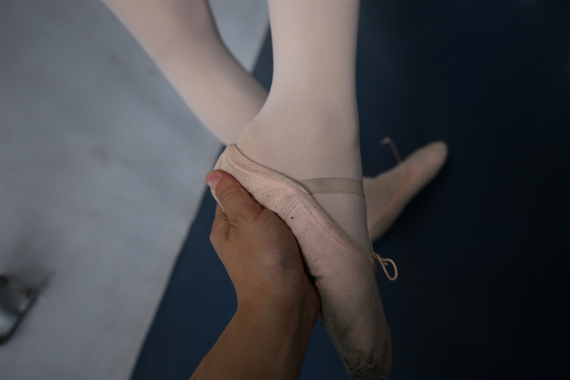 《舞蹈少女练舞+视频一部》作品图