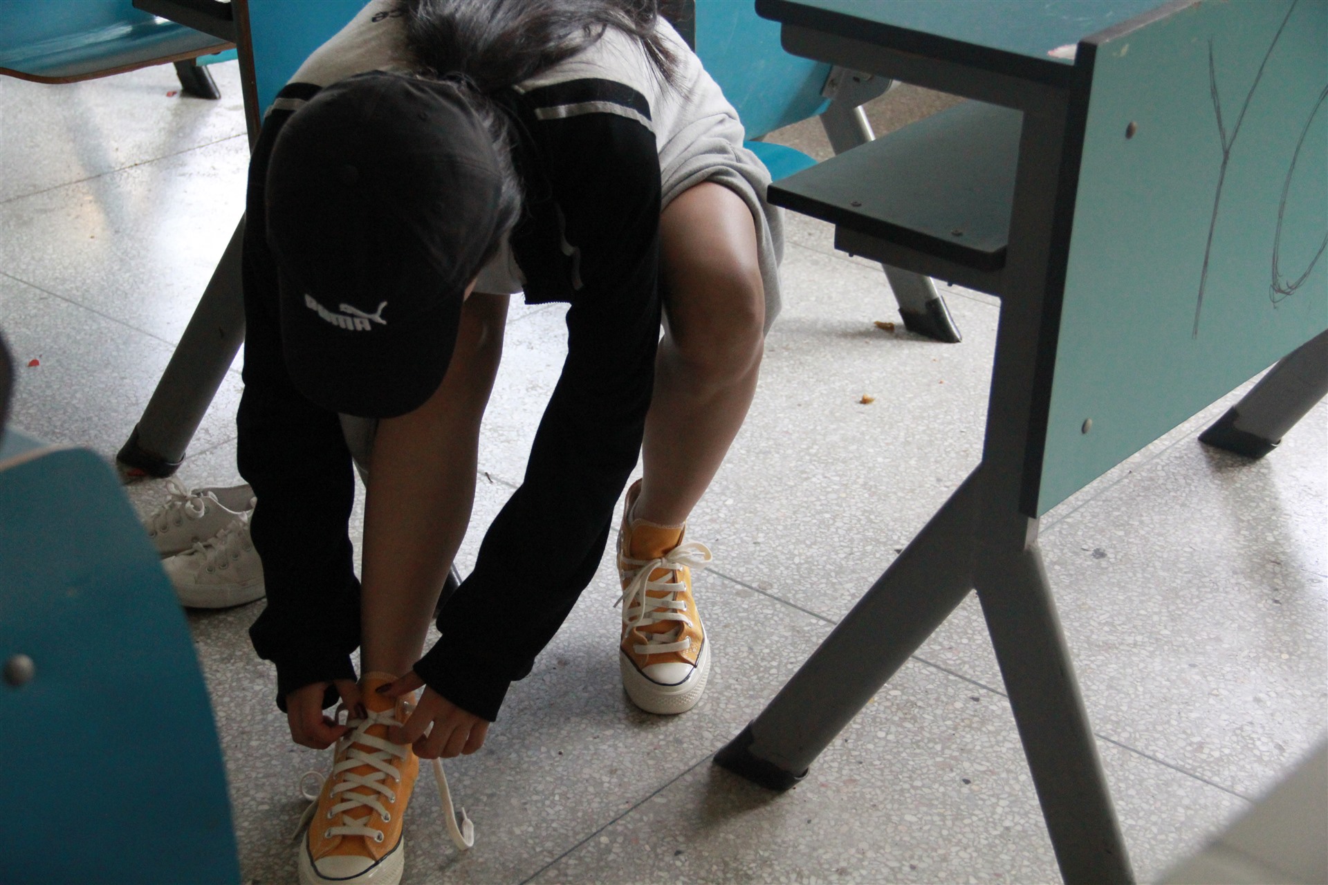 《教室里的康威の棉袜脚丫+视频8部》作品图